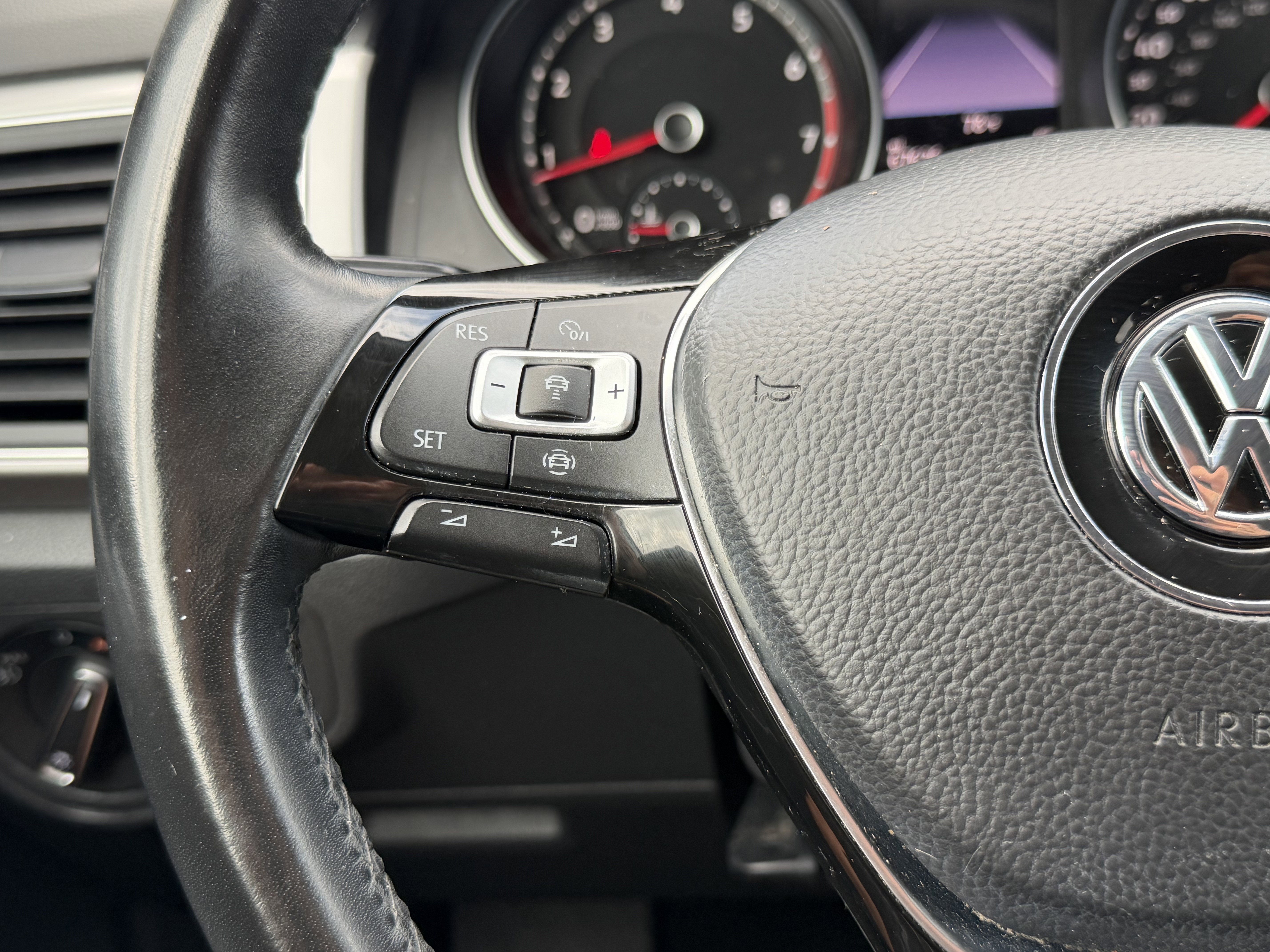 2019 Volkswagen Atlas 2.0T SE w/Technology