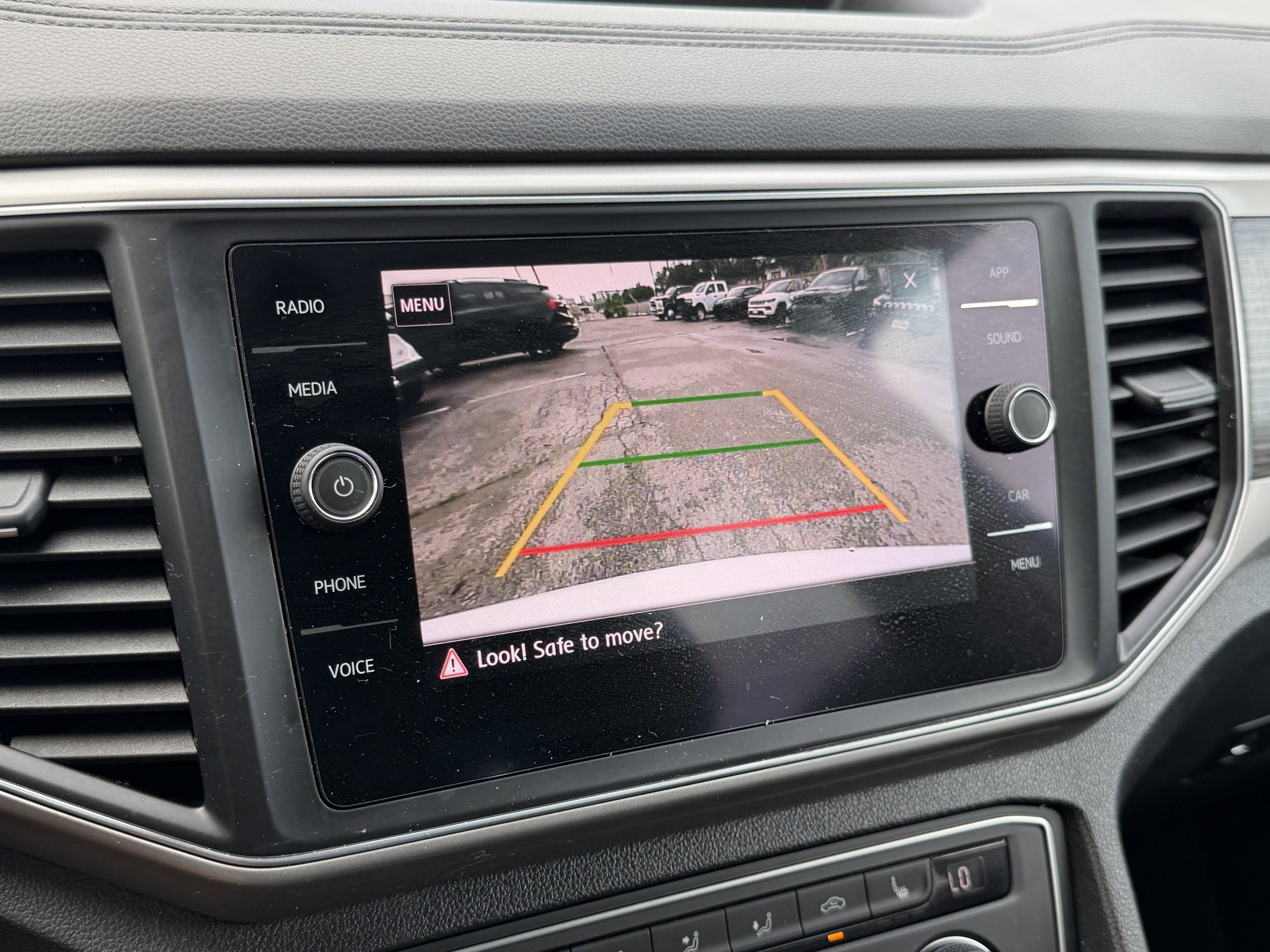 2019 Volkswagen Atlas 2.0T SE w/Technology