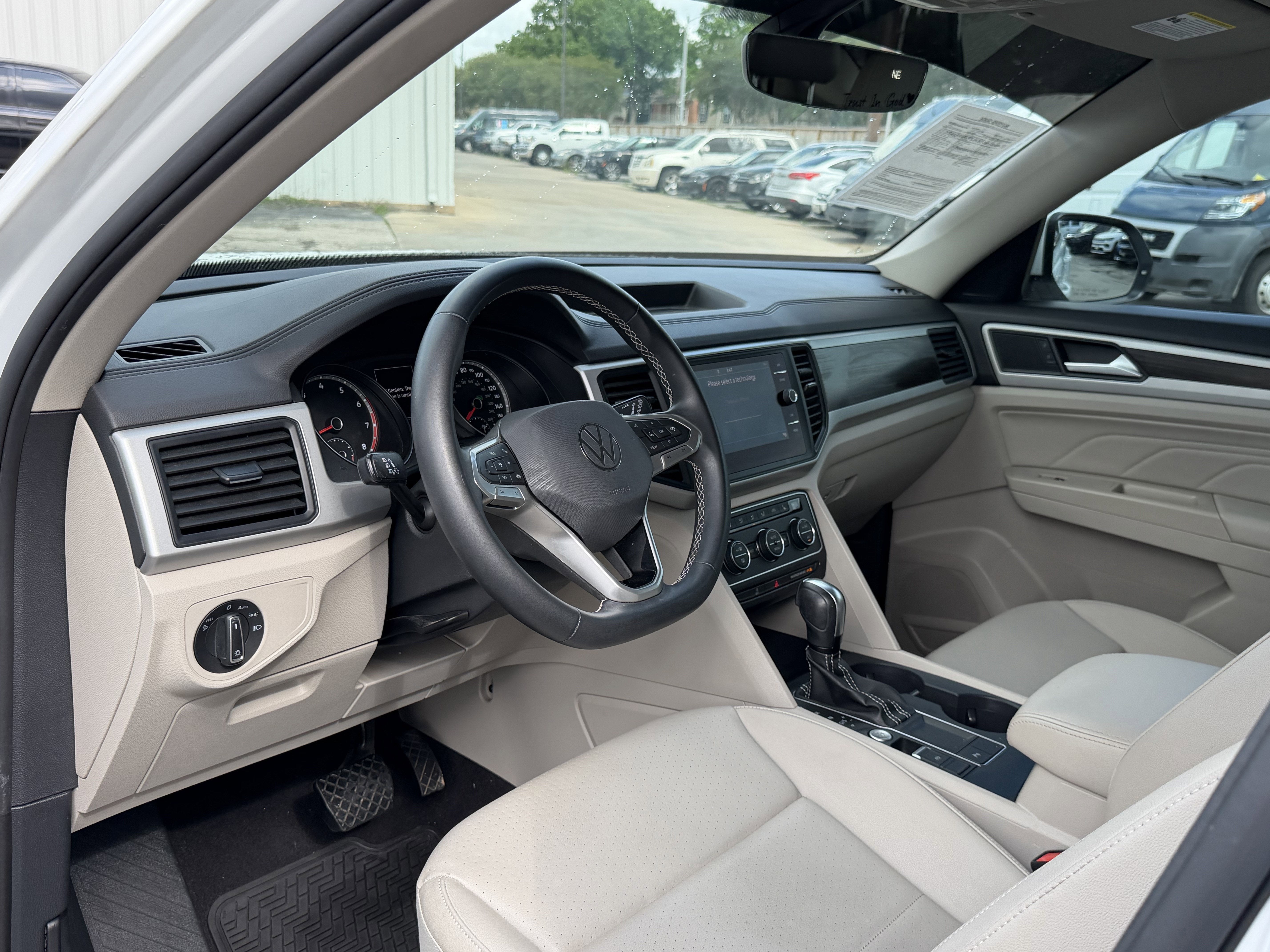 2021 Volkswagen Atlas 3.6L V6 SE w/Technology