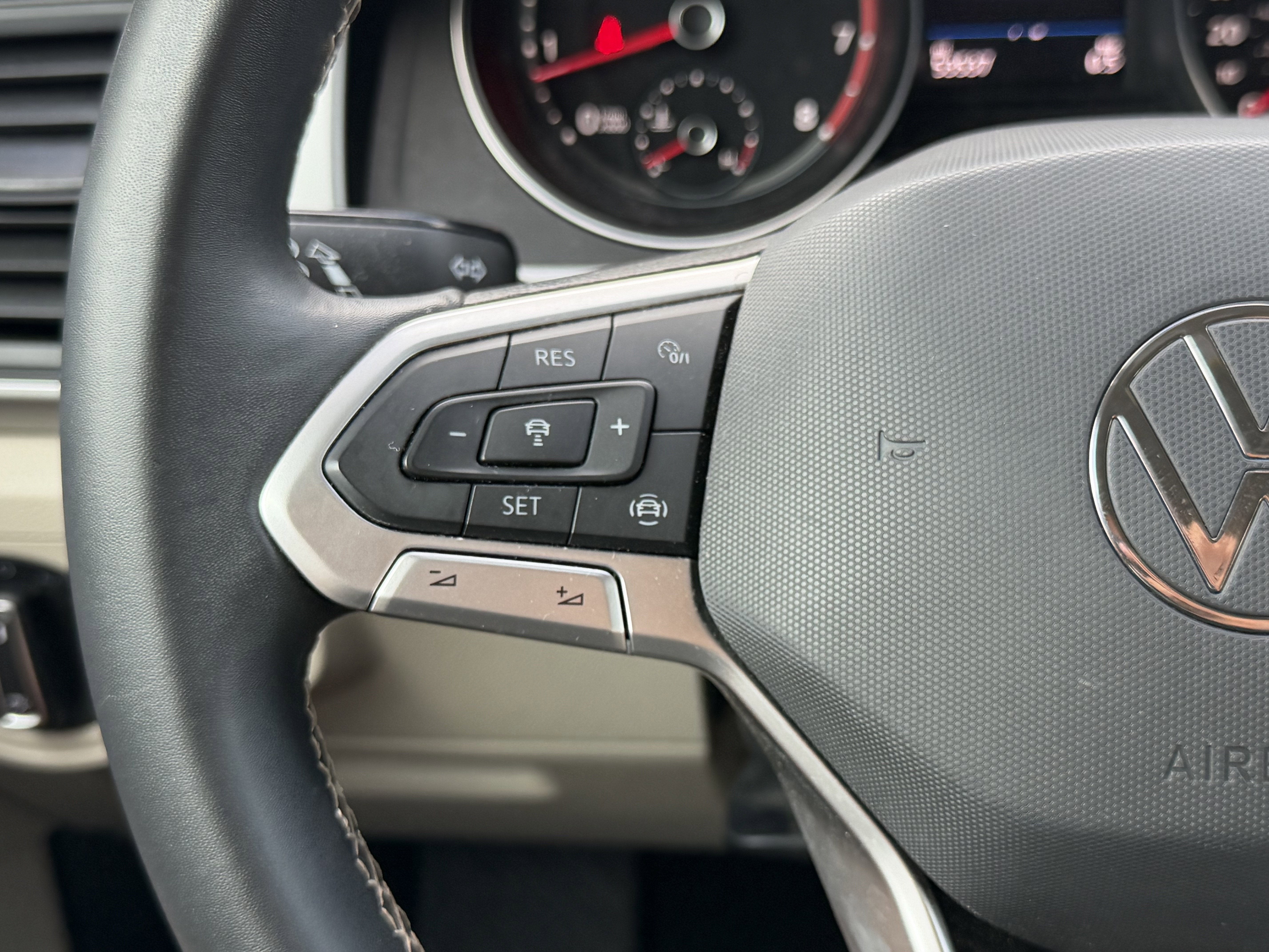 2021 Volkswagen Atlas 3.6L V6 SE w/Technology
