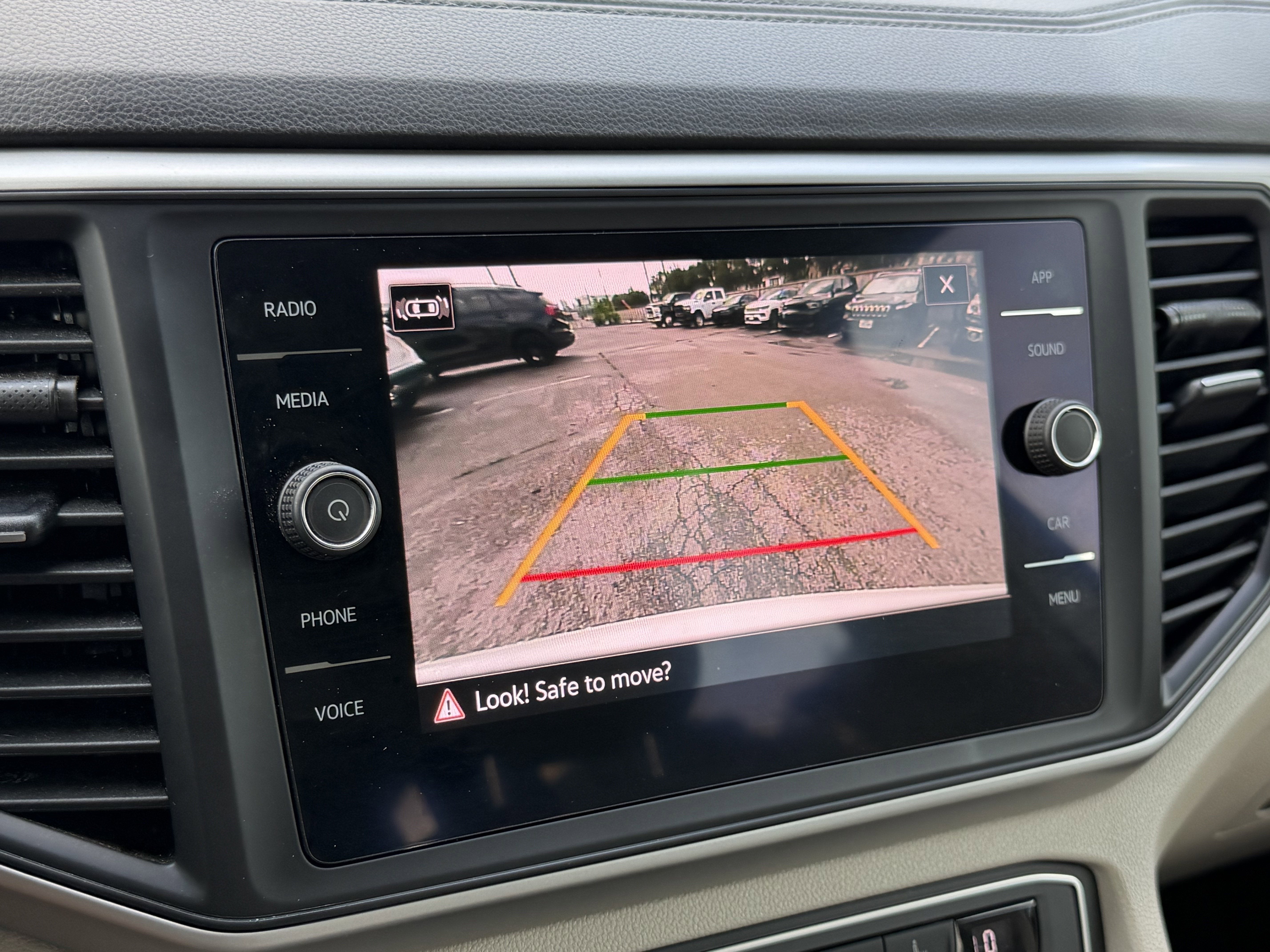 2021 Volkswagen Atlas 3.6L V6 SE w/Technology