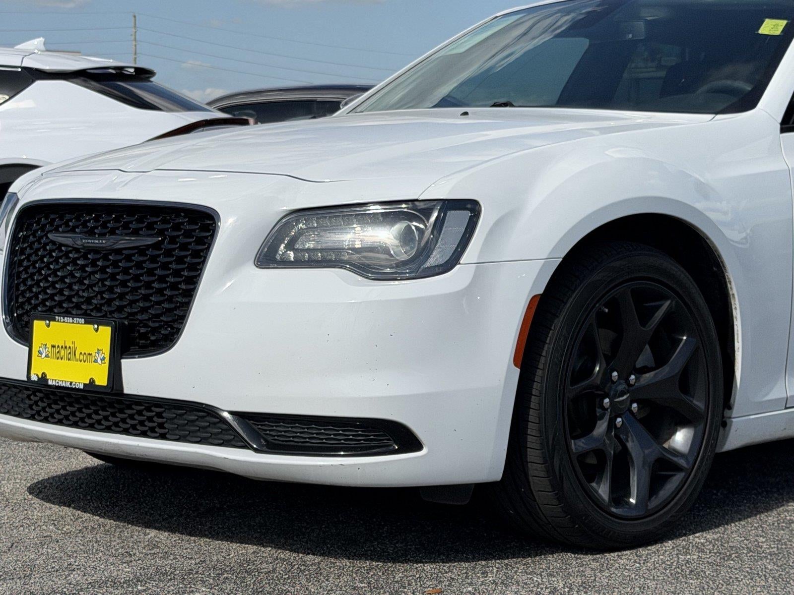 2022 Chrysler 300 Touring