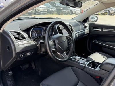 2019 Chrysler 300 Touring
