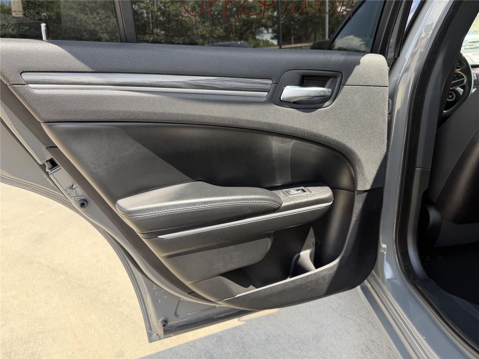 2019 Chrysler 300 Touring