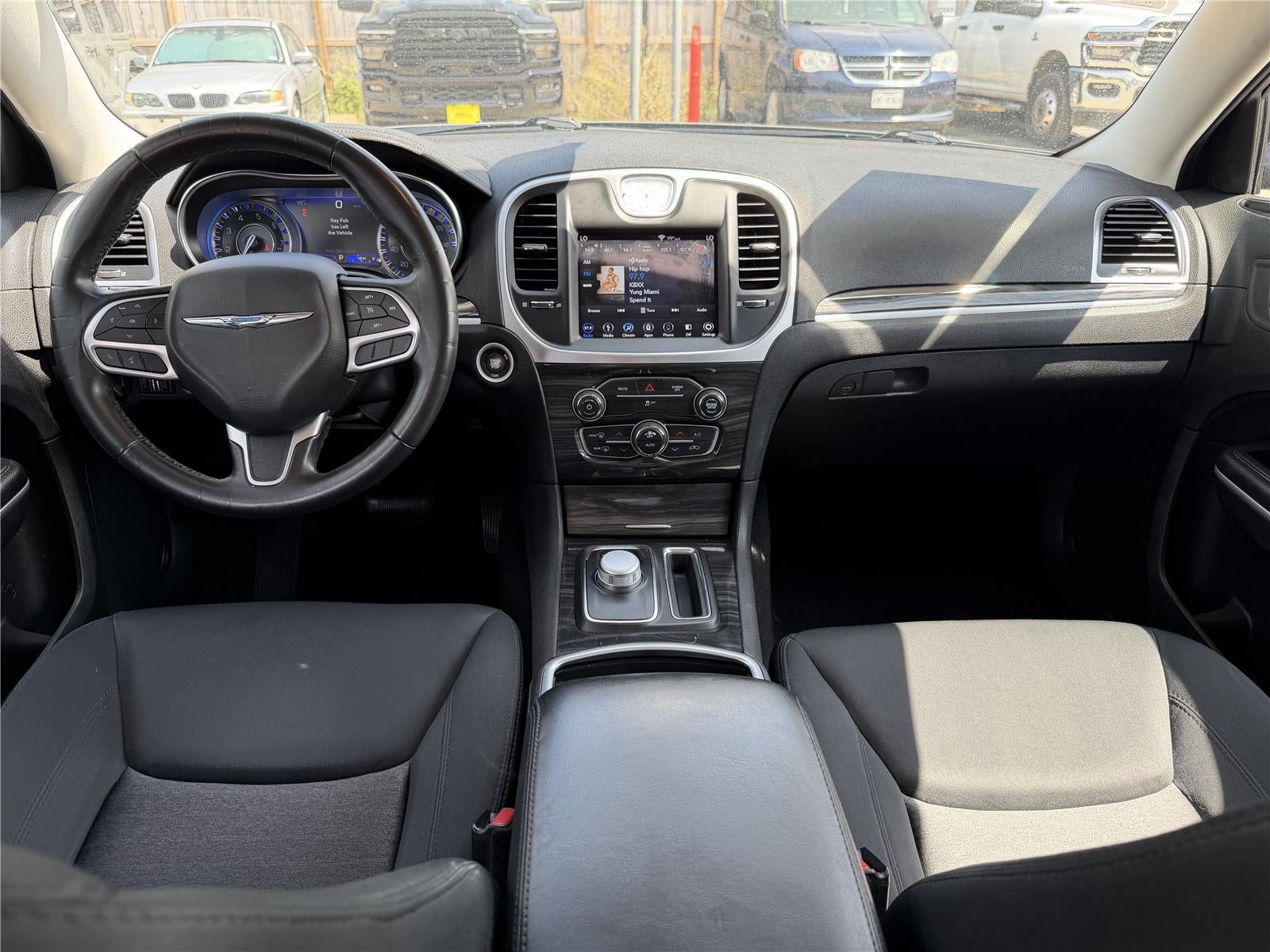 2019 Chrysler 300 Touring
