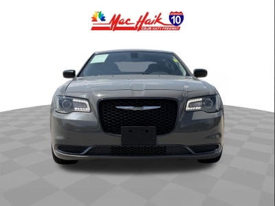 2019 Chrysler 300 Touring