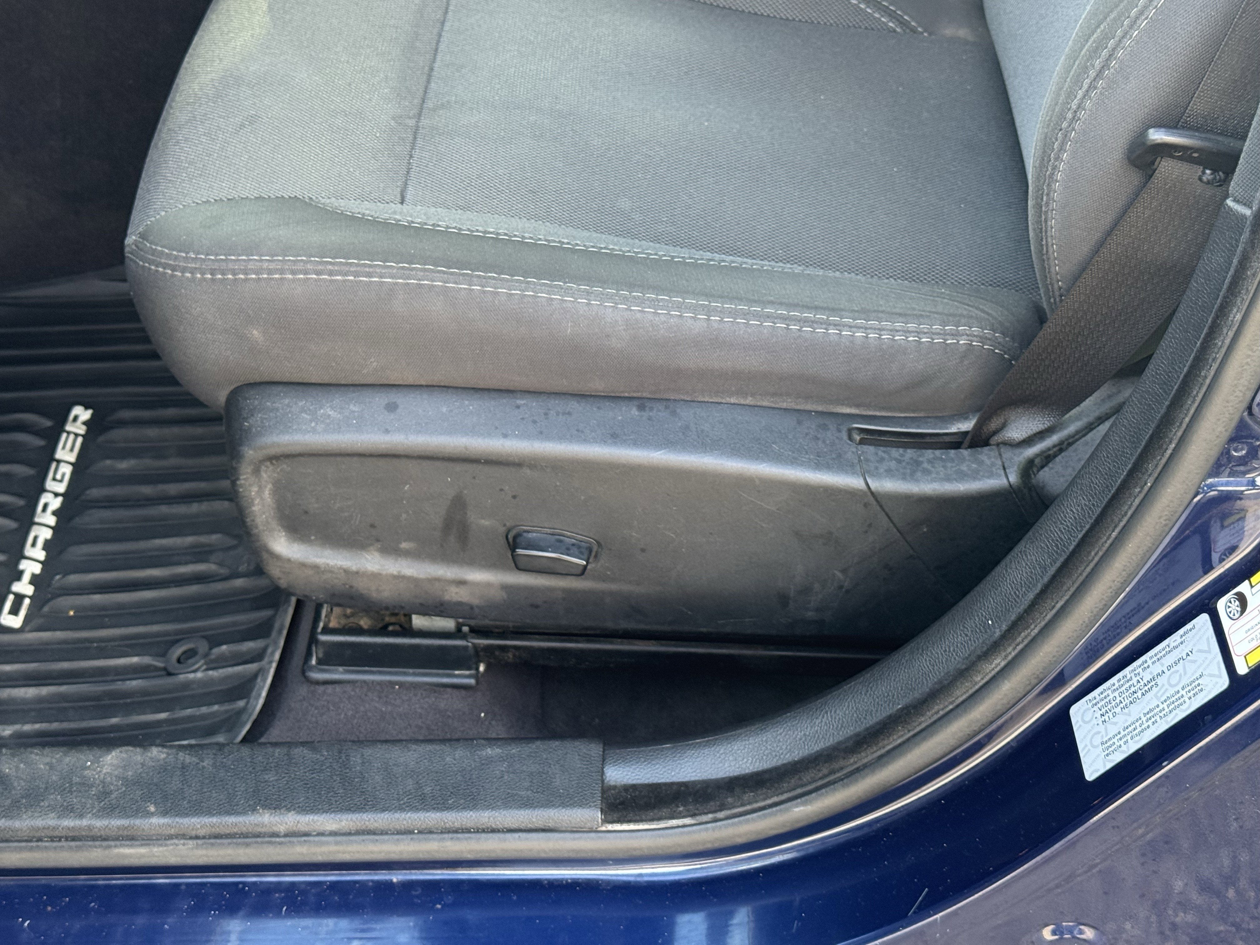 2017 Dodge Charger SE RWD