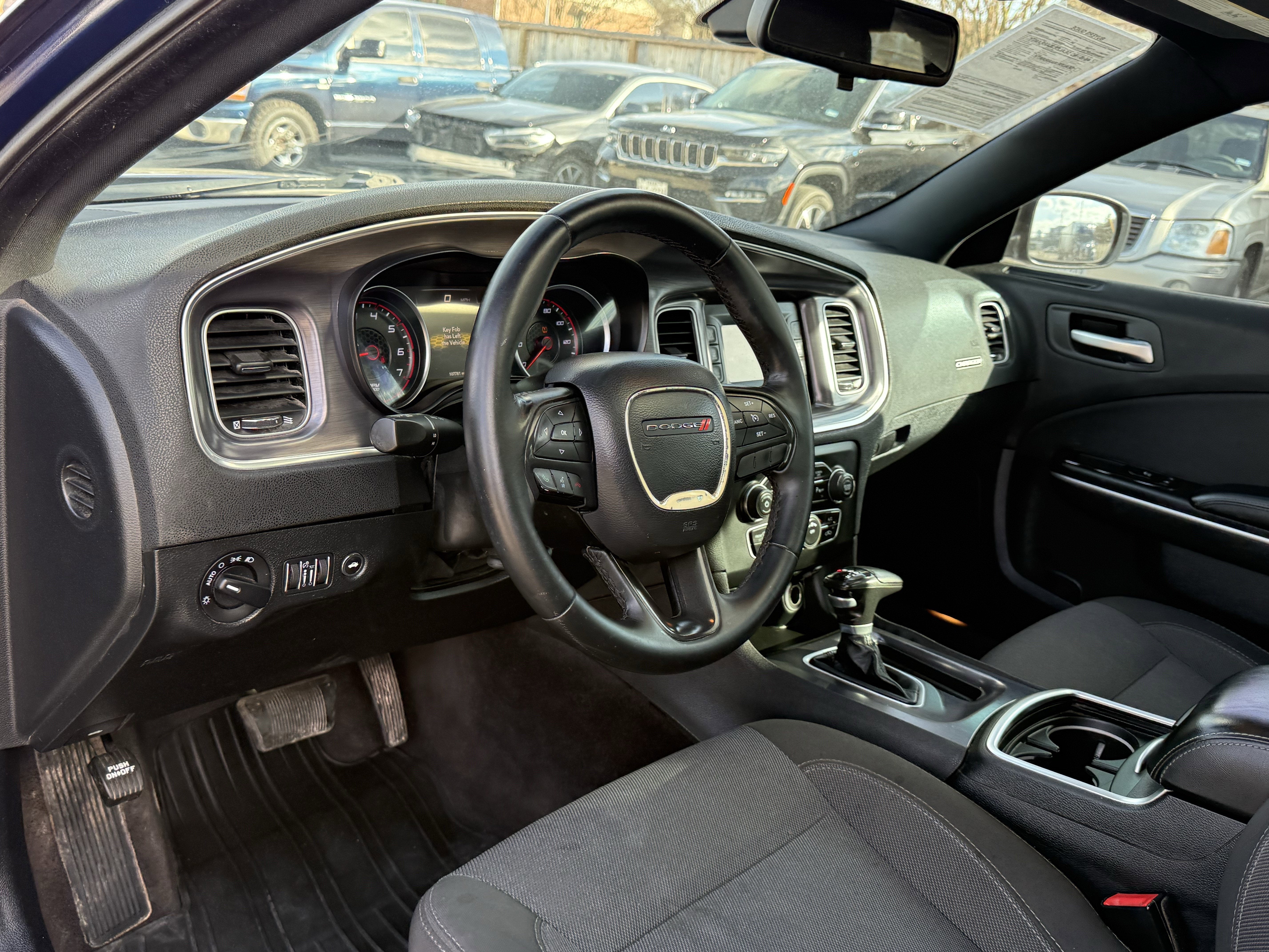 2017 Dodge Charger SE RWD