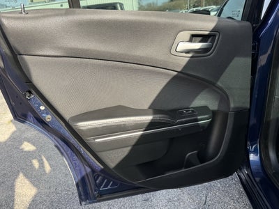 2017 Dodge Charger SE RWD