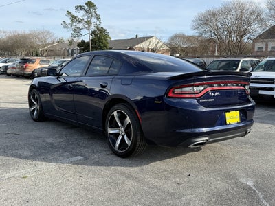 2017 Dodge Charger SE RWD