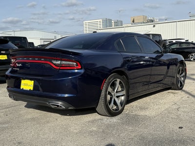 2017 Dodge Charger SE RWD