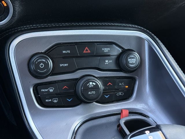 2022 Dodge Challenger SXT