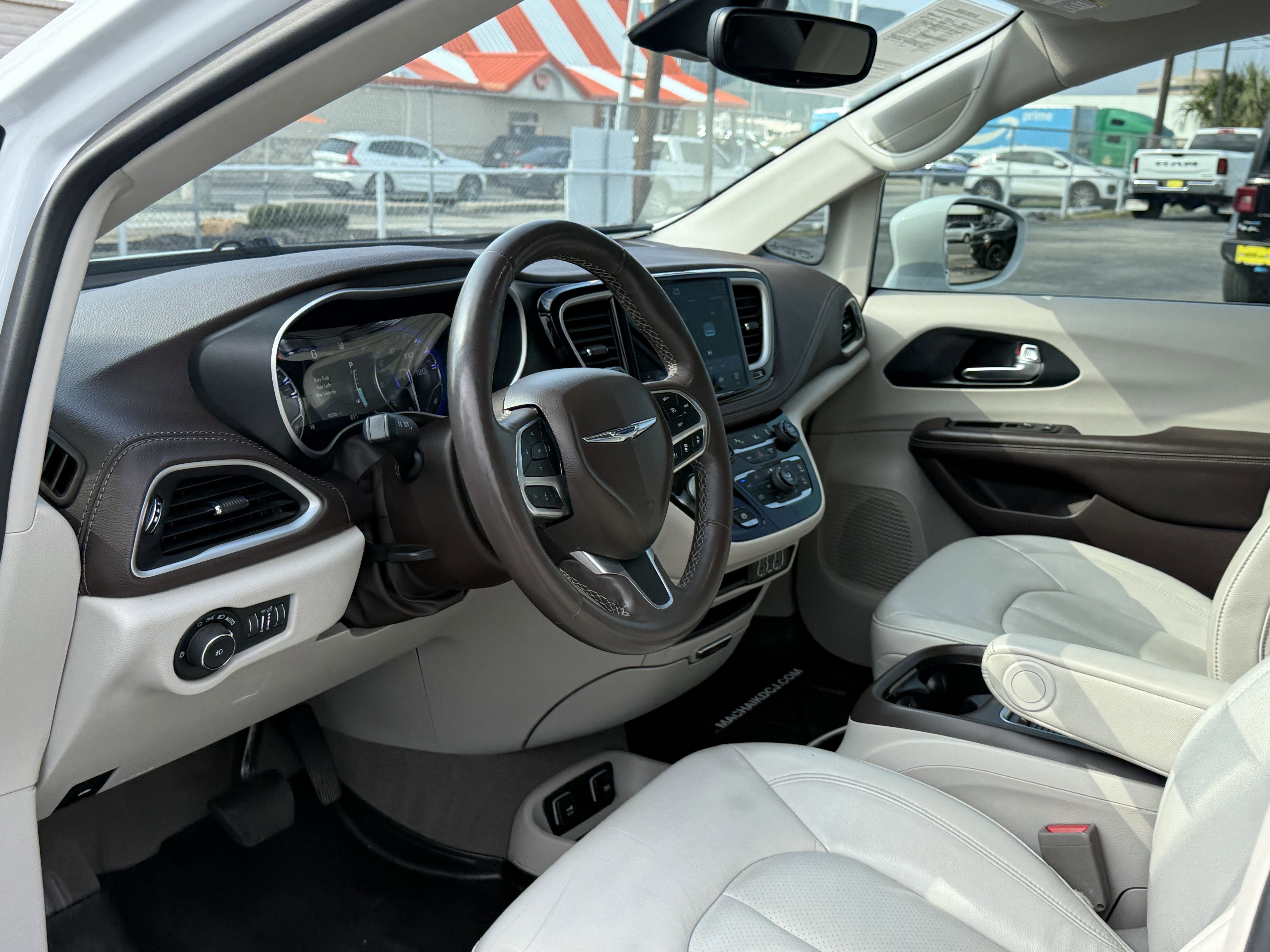 2021 Chrysler Pacifica Touring L