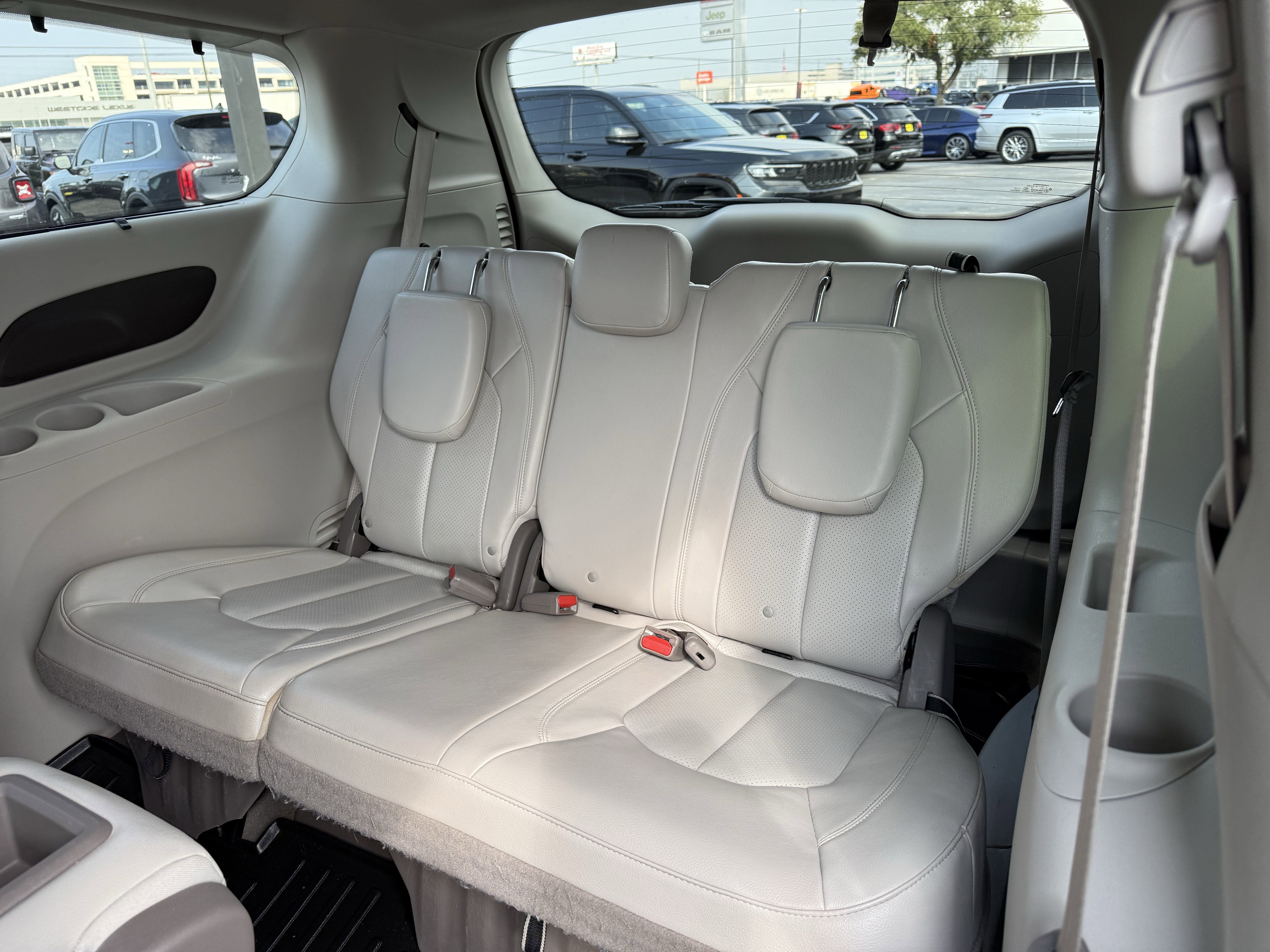 2021 Chrysler Pacifica Touring L