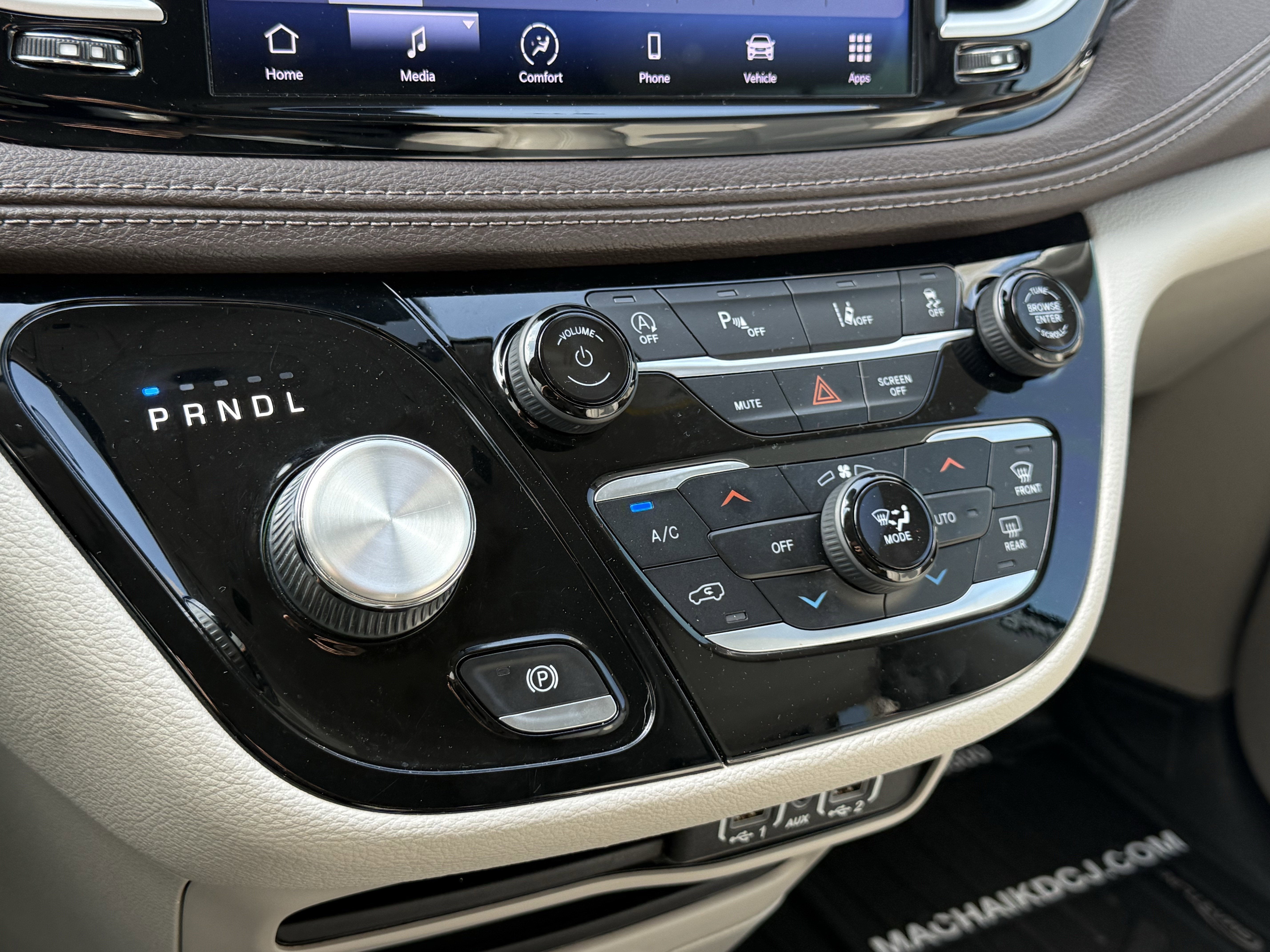 2021 Chrysler Pacifica Touring L