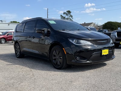 2020 Chrysler Pacifica Hybrid Limited