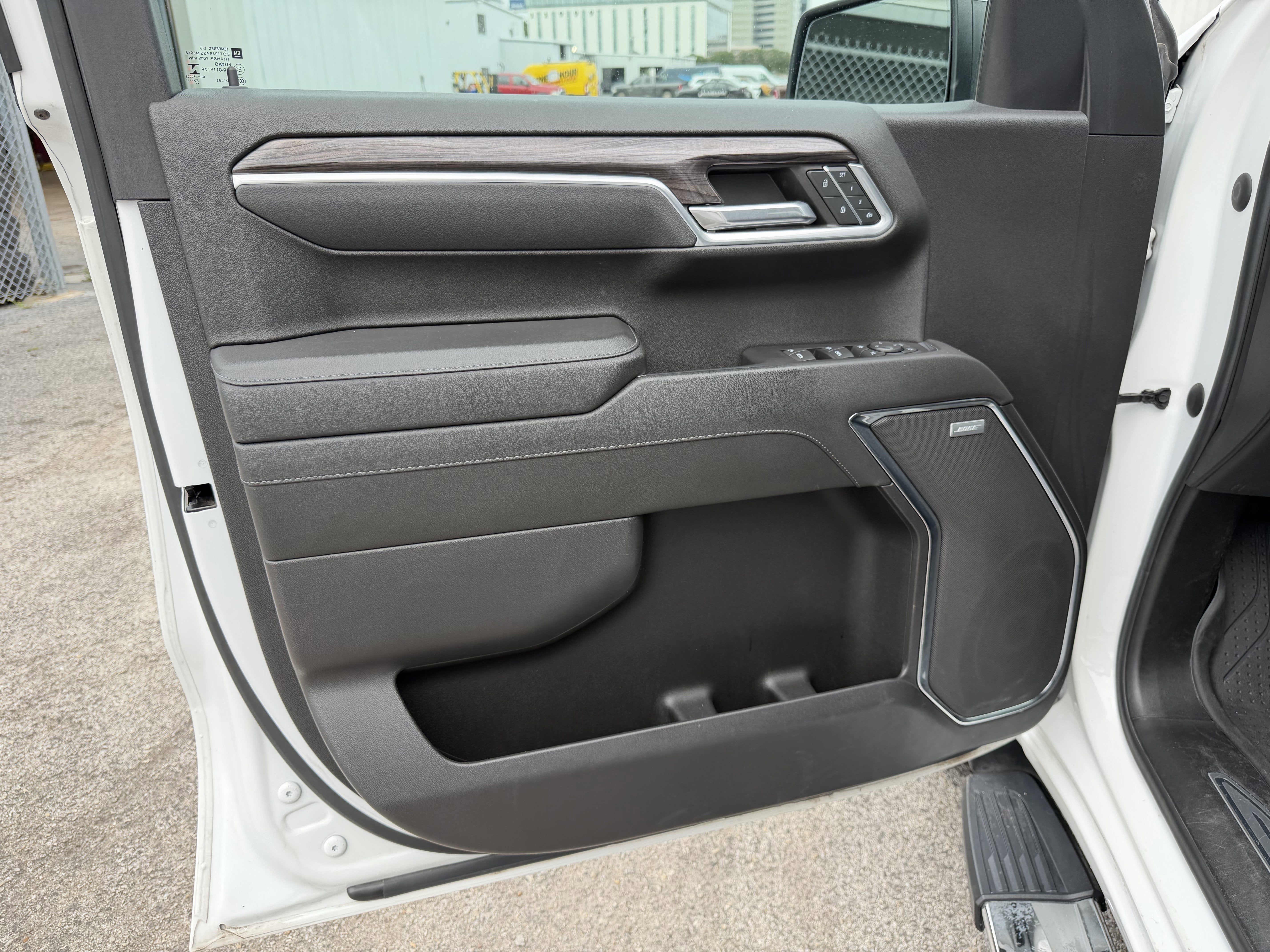 2023 Chevrolet Silverado 1500 4WD Crew Cab Short Bed LTZ