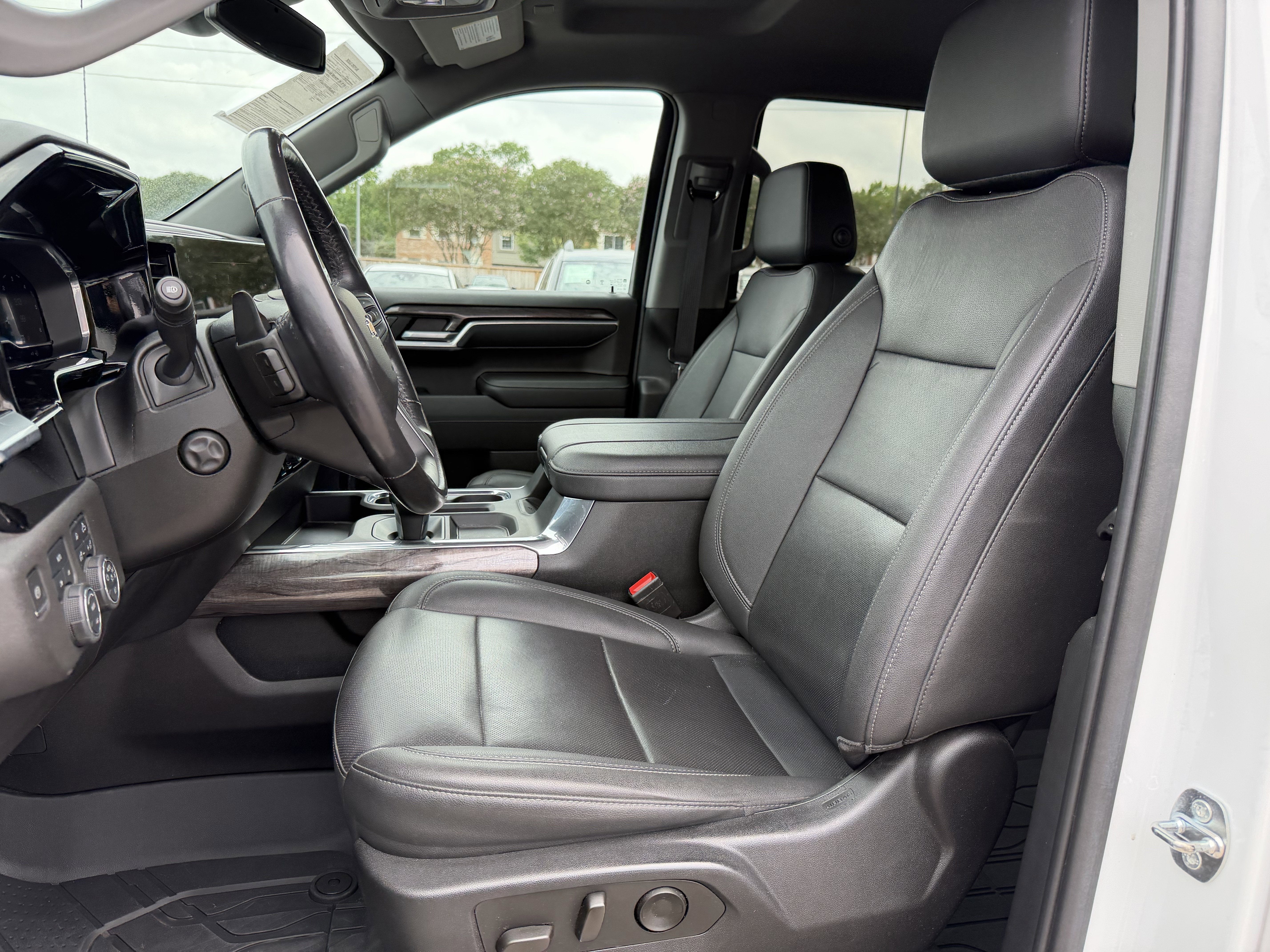 2023 Chevrolet Silverado 1500 4WD Crew Cab Short Bed LTZ
