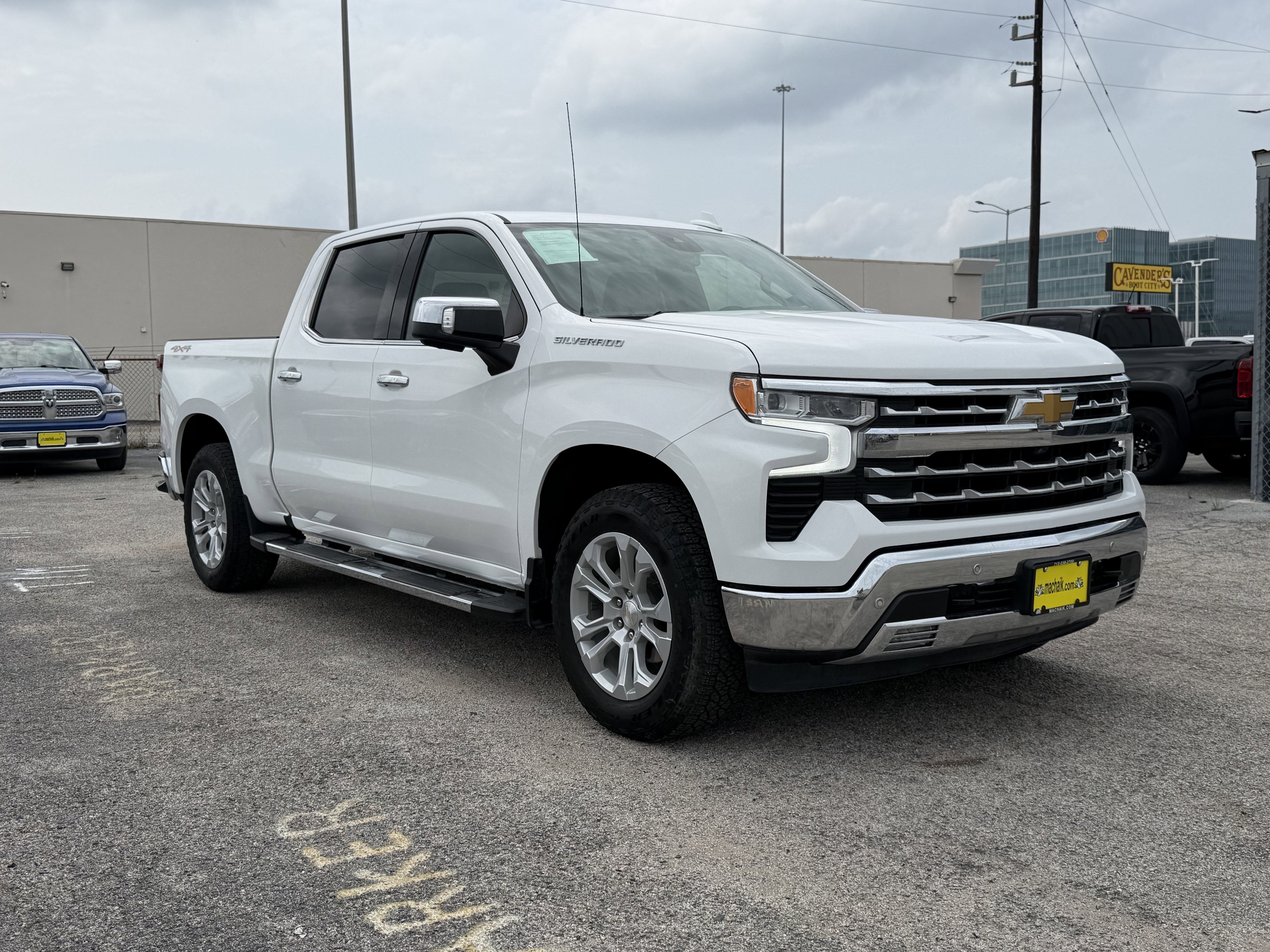 2023 Chevrolet Silverado 1500 4WD Crew Cab Short Bed LTZ