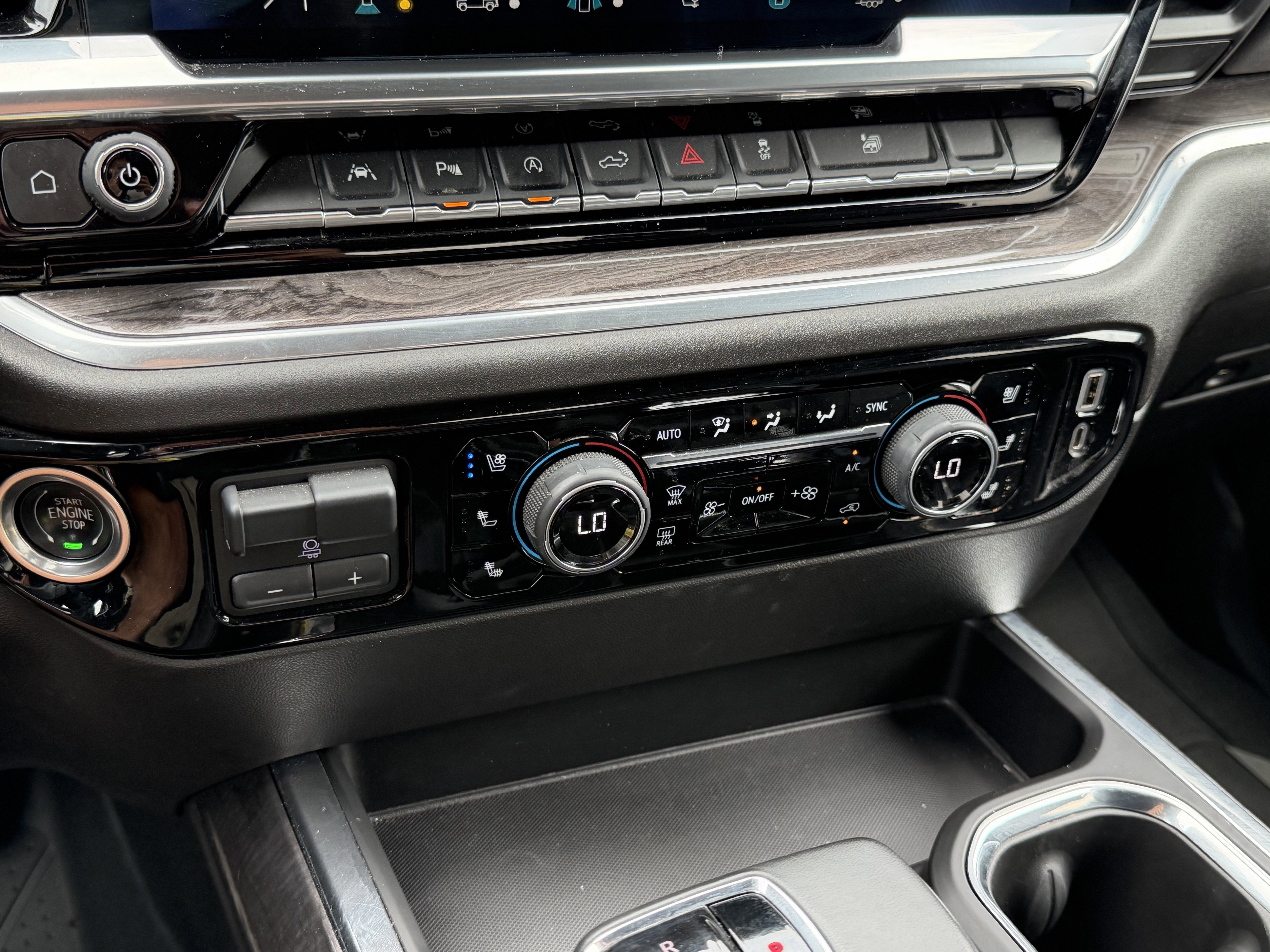 2023 Chevrolet Silverado 1500 4WD Crew Cab Short Bed LTZ