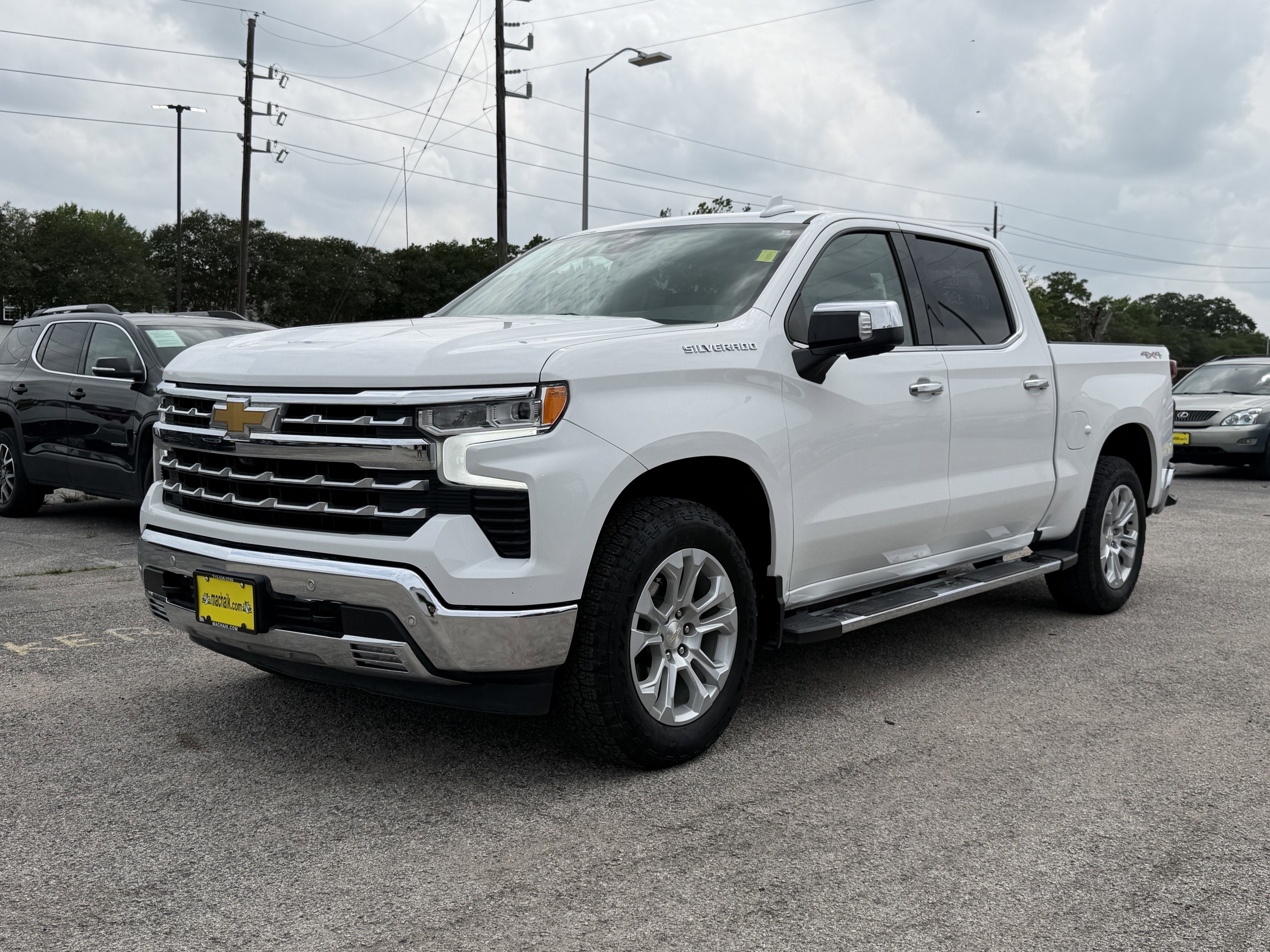 2023 Chevrolet Silverado 1500 4WD Crew Cab Short Bed LTZ