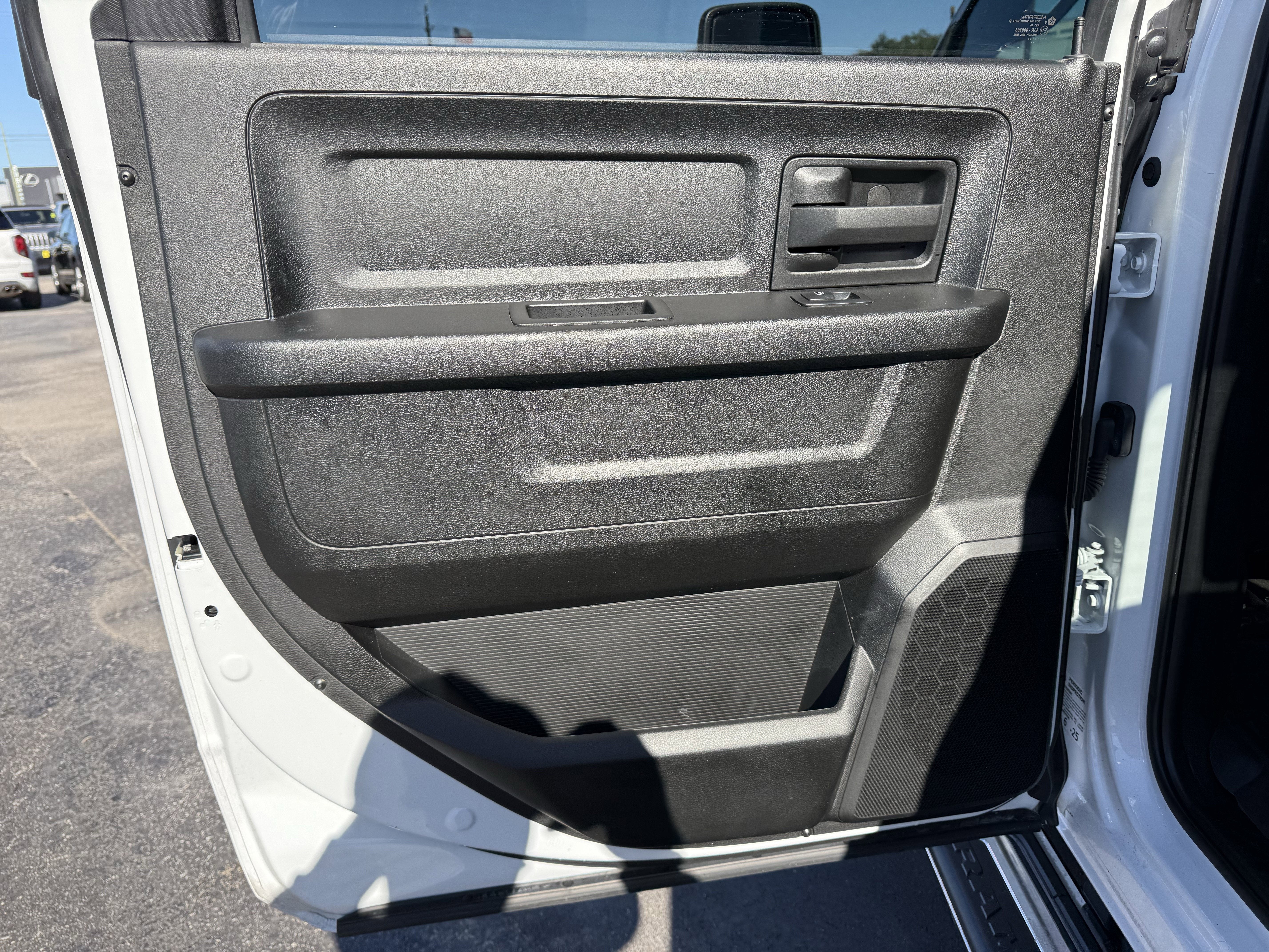 2023 RAM 3500 Tradesman Crew Cab 4x4 8' Box