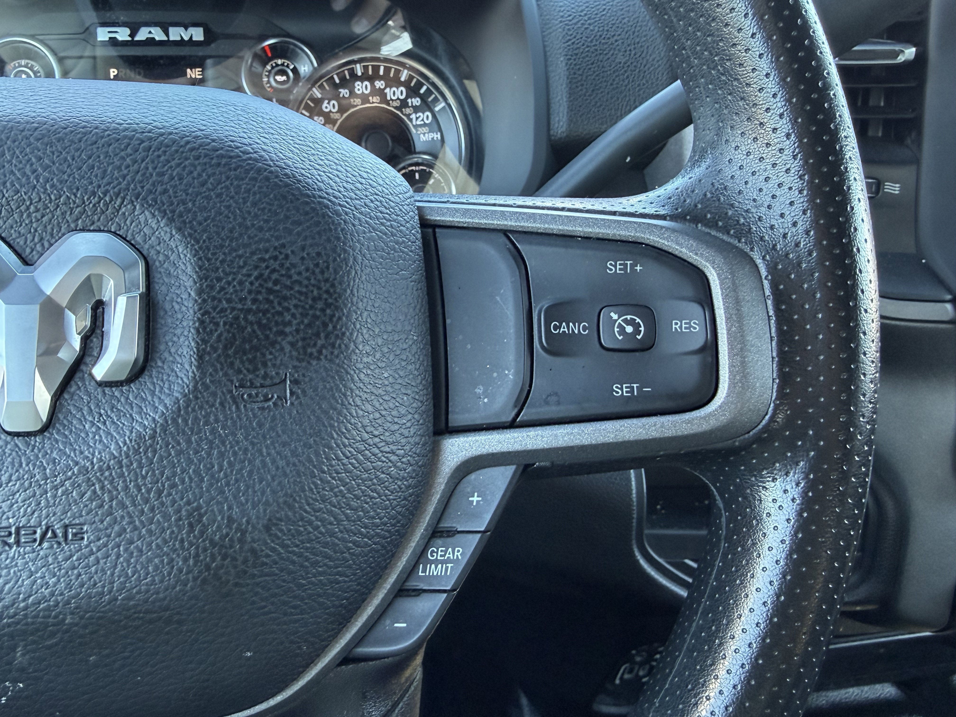 2023 RAM 3500 Tradesman Crew Cab 4x4 8' Box