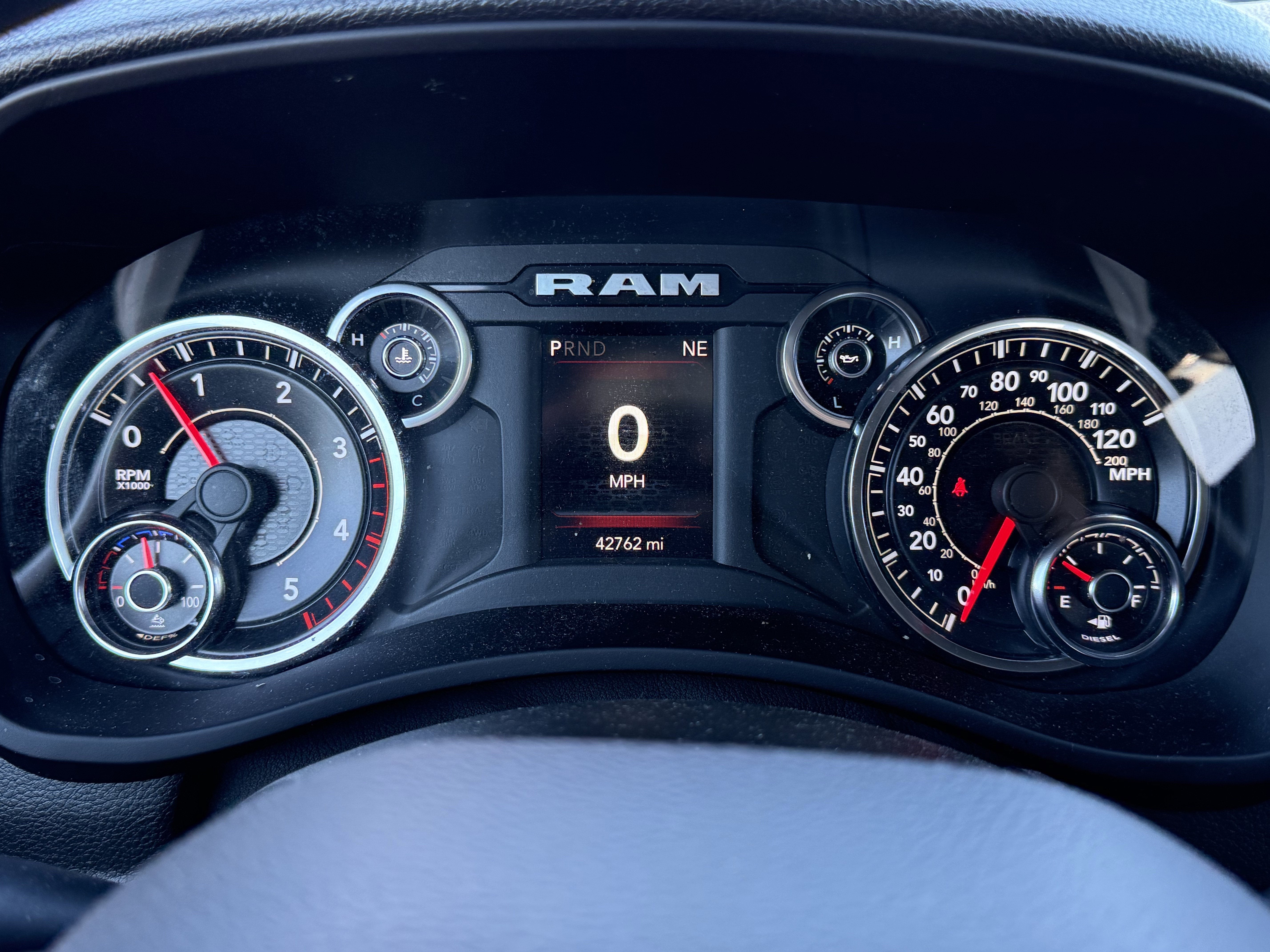 2023 RAM 3500 Tradesman Crew Cab 4x4 8' Box