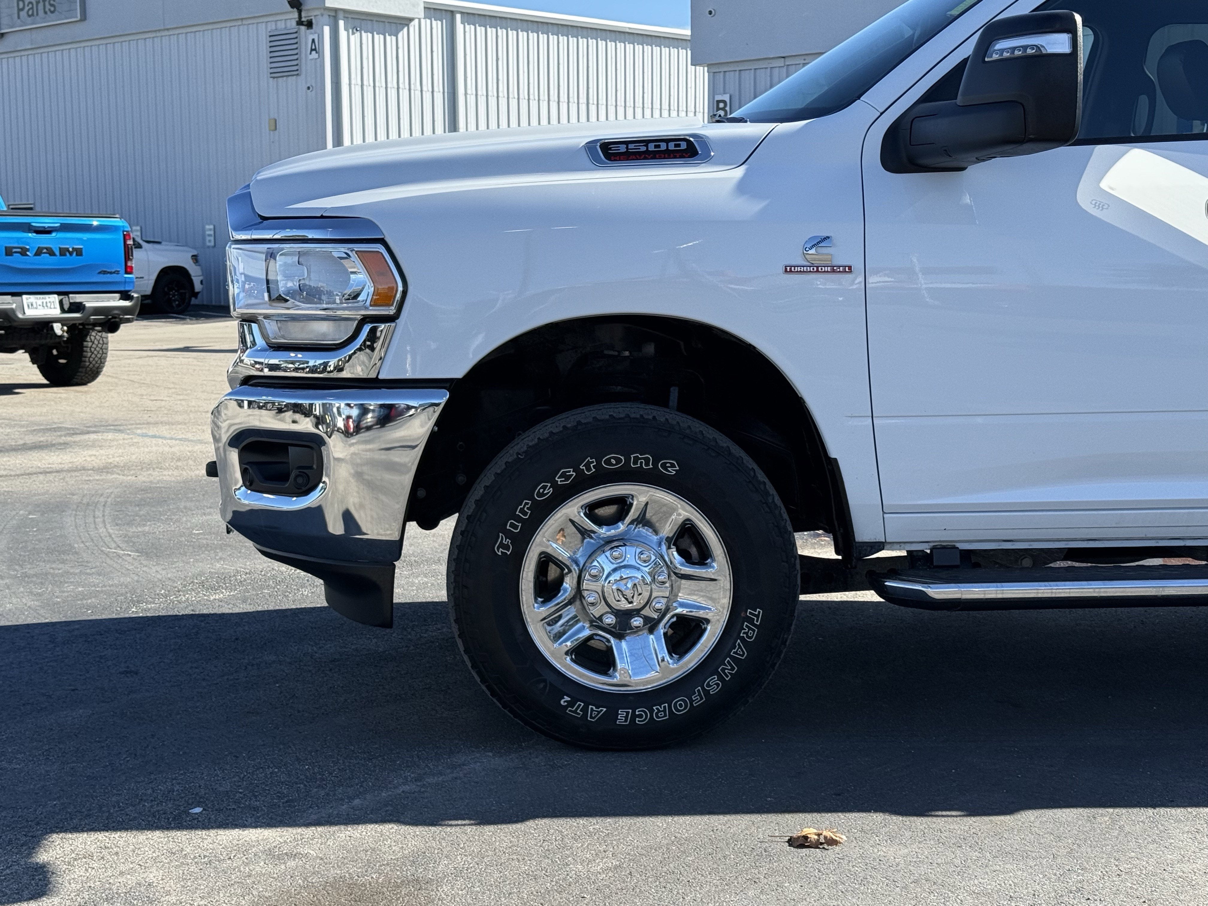 2023 RAM 3500 Tradesman Crew Cab 4x4 8' Box