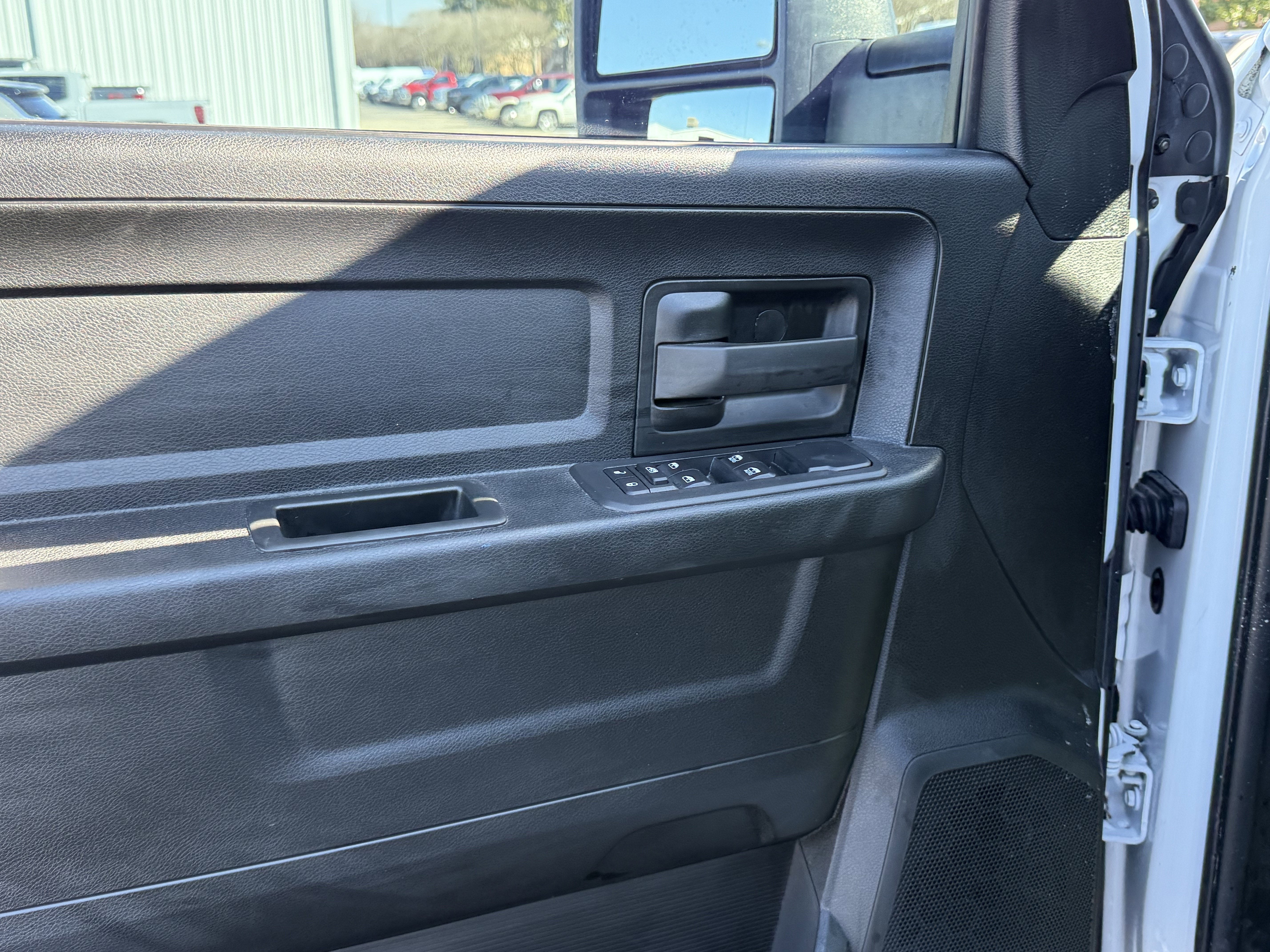 2025 RAM 3500 Tradesman Crew Cab 4x4 8' Box