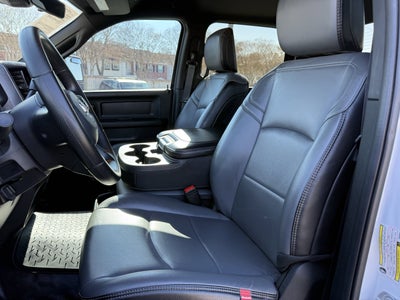 2025 RAM 3500 Tradesman Crew Cab 4x4 8' Box