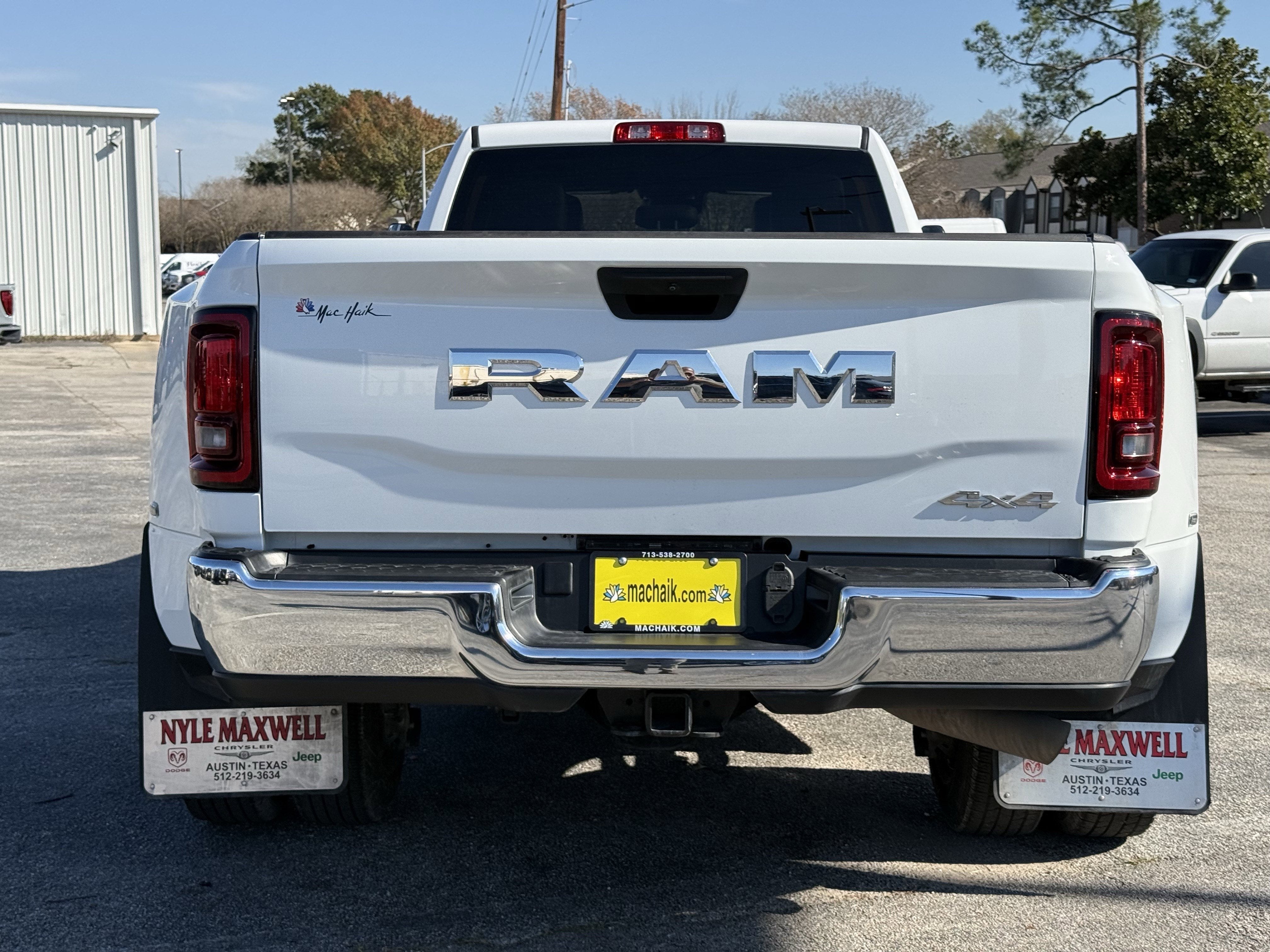 2025 RAM 3500 Tradesman Crew Cab 4x4 8' Box