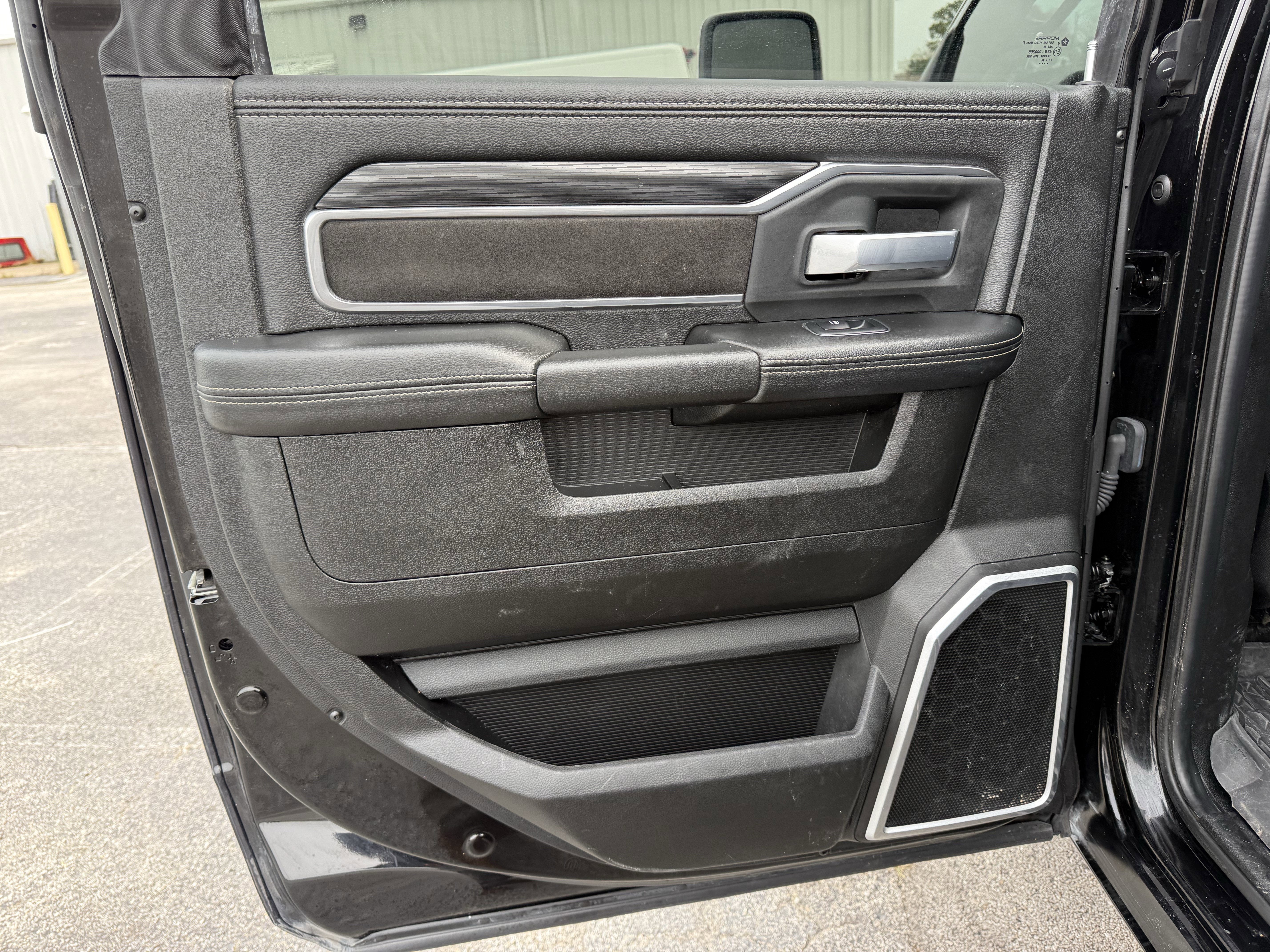 2024 RAM 3500 LARAMIE