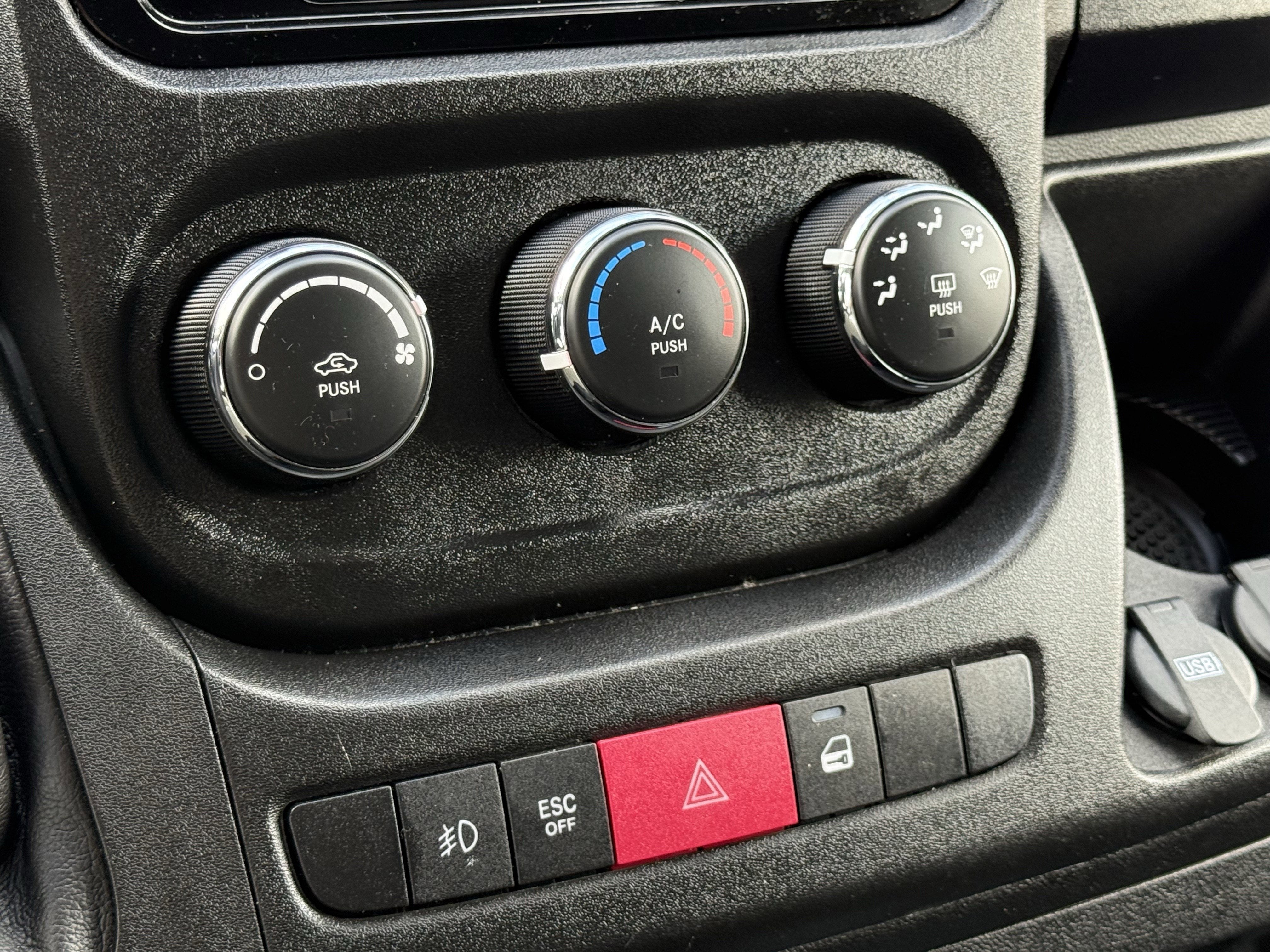 2019 RAM ProMaster 1500 Cargo Van High Roof 136' WB