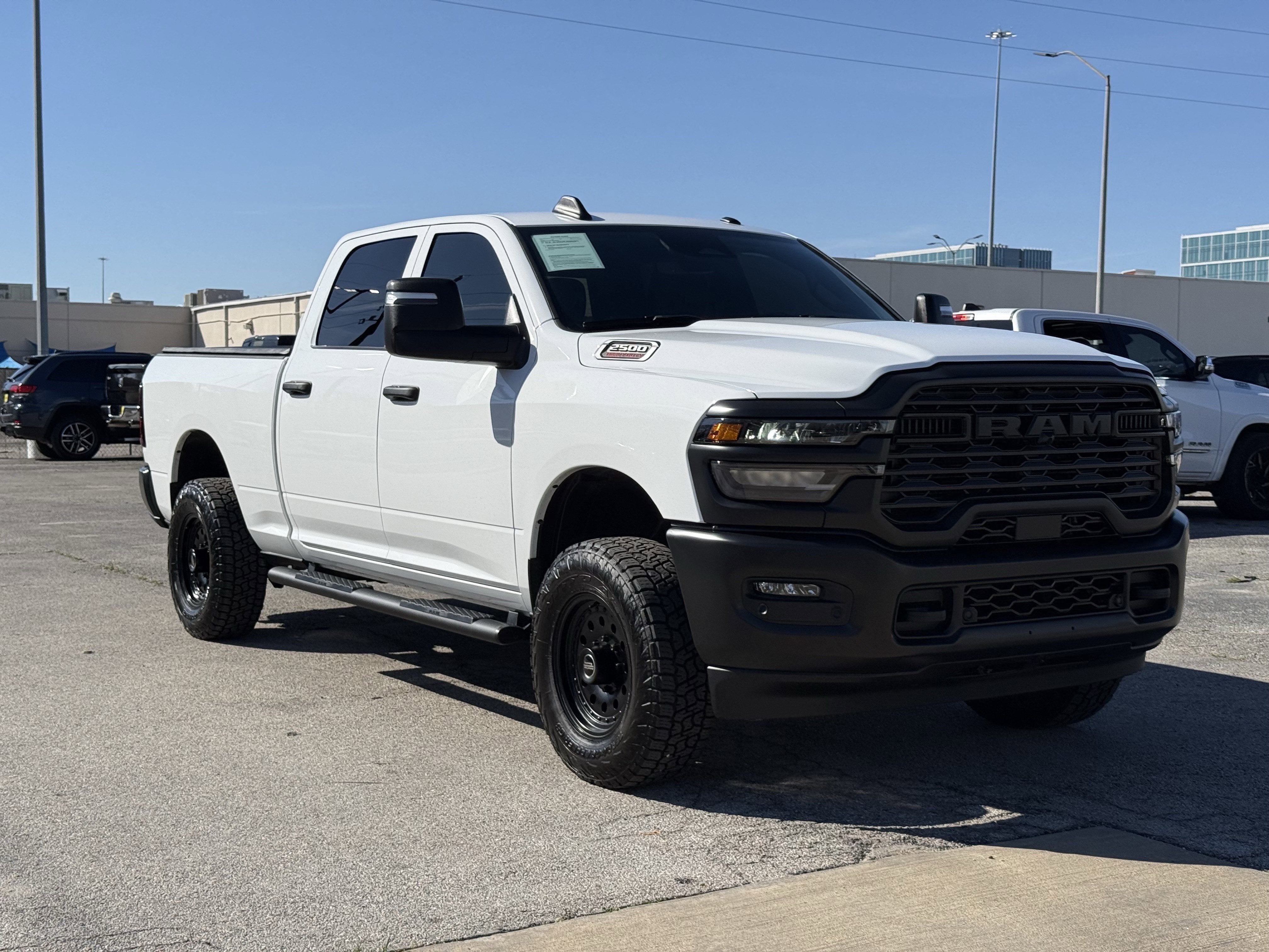 2025 RAM 2500 Tradesman Crew Cab 4x2 6'4' Box
