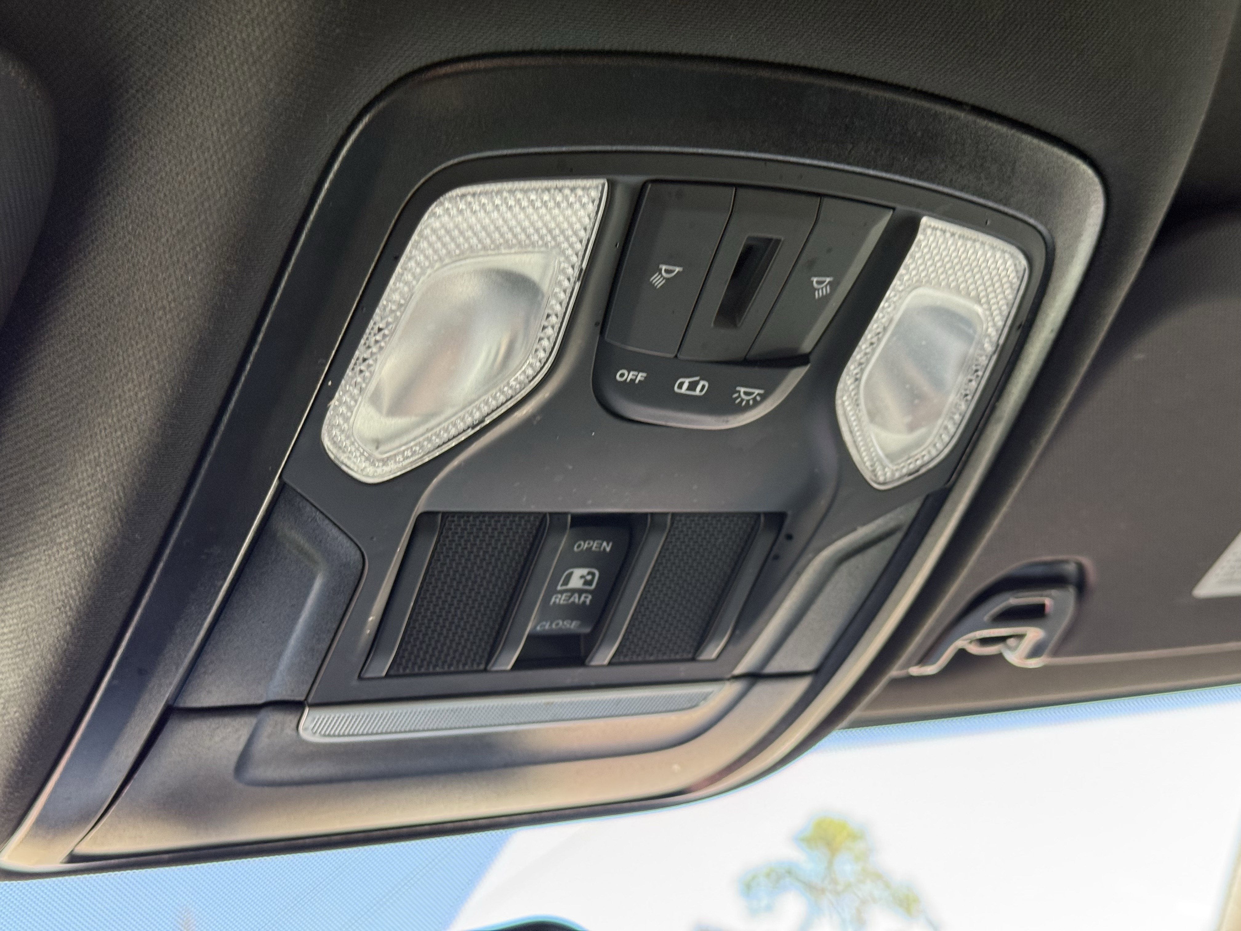 2024 RAM 2500 Tradesman Crew Cab 4x4 6'4' Box