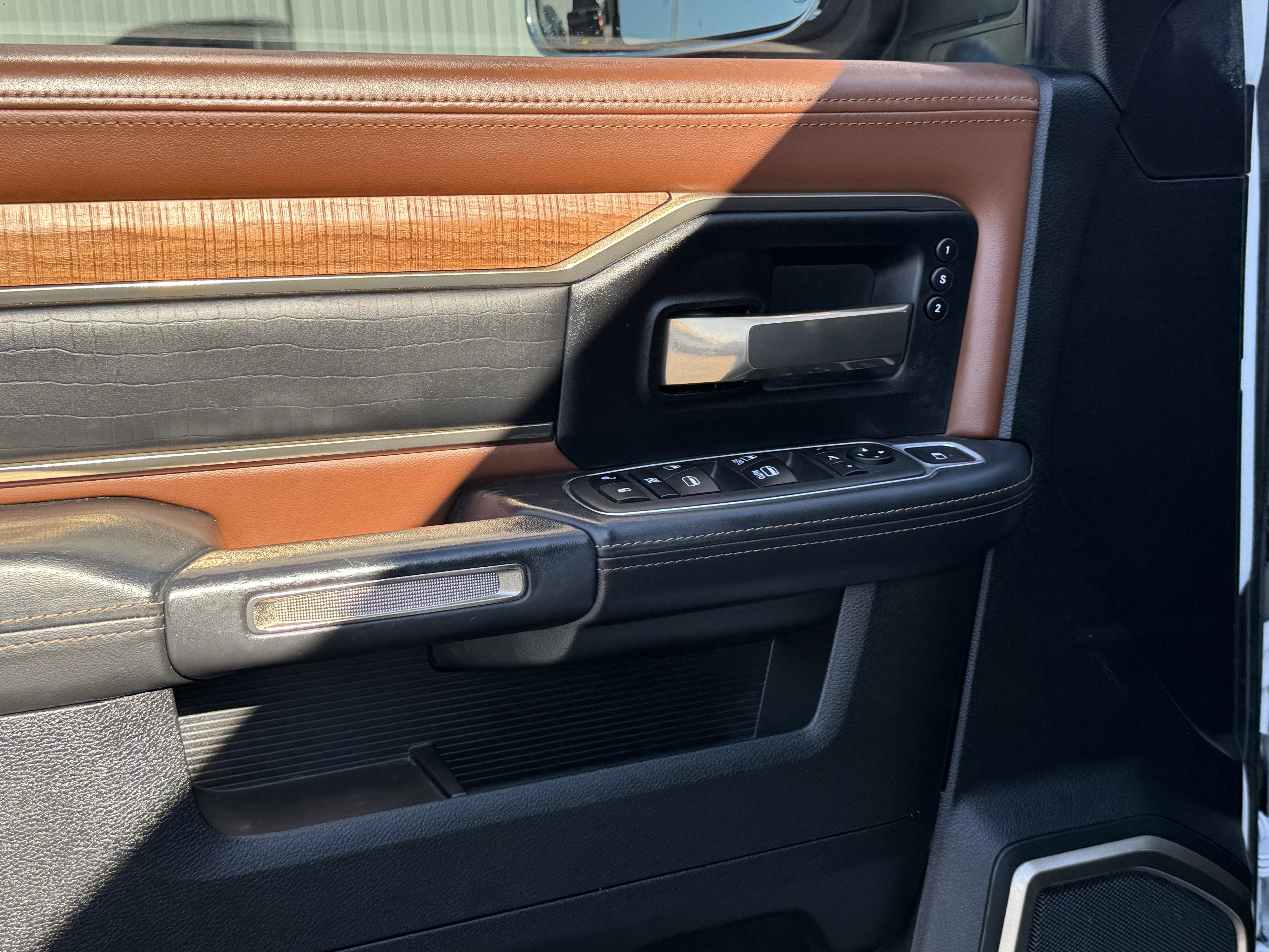 2021 RAM 2500 Limited Longhorn Crew Cab 4x4 6'4' Box