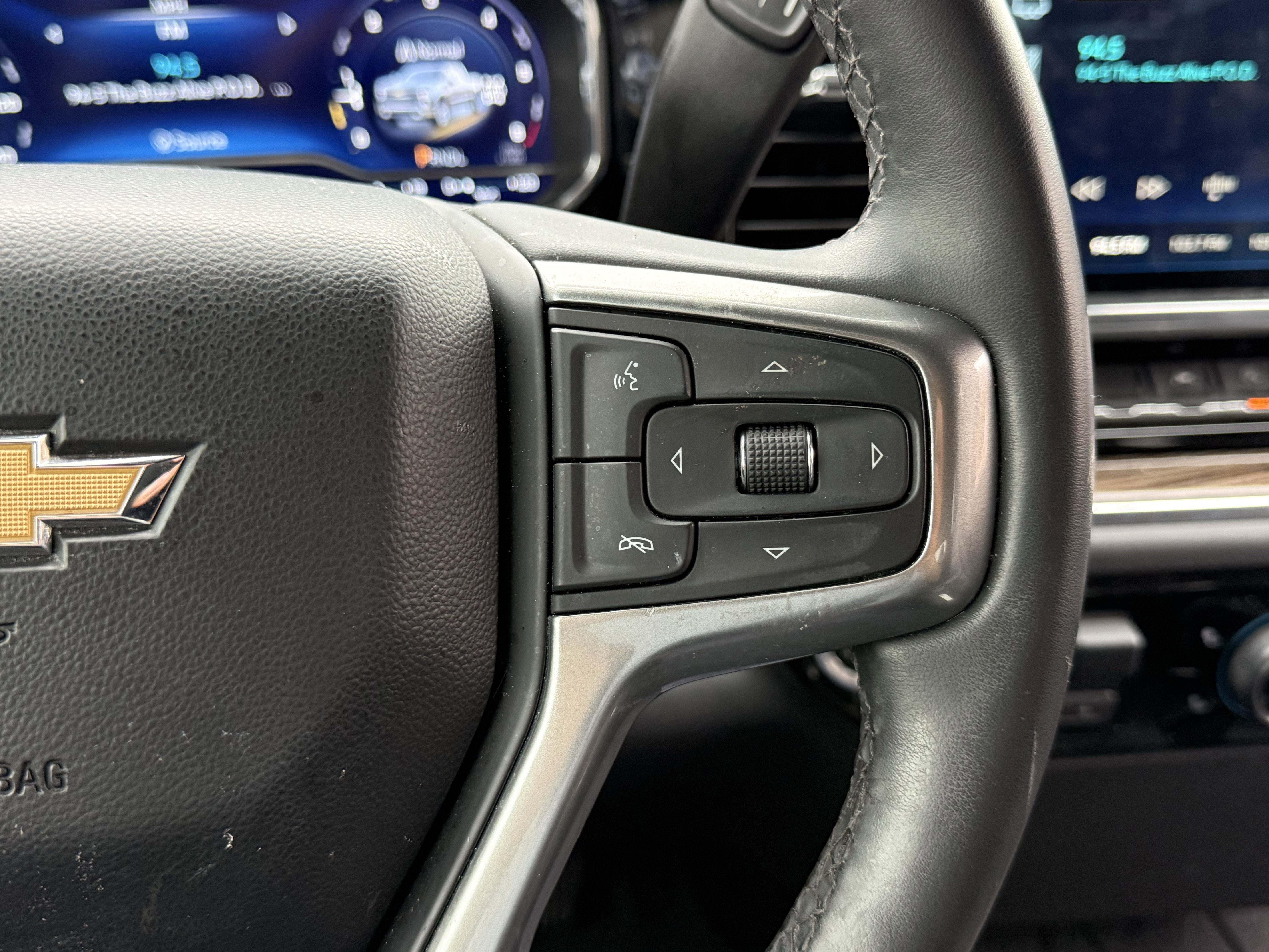 2023 Chevrolet Silverado 1500 4WD Crew Cab Standard Bed LT