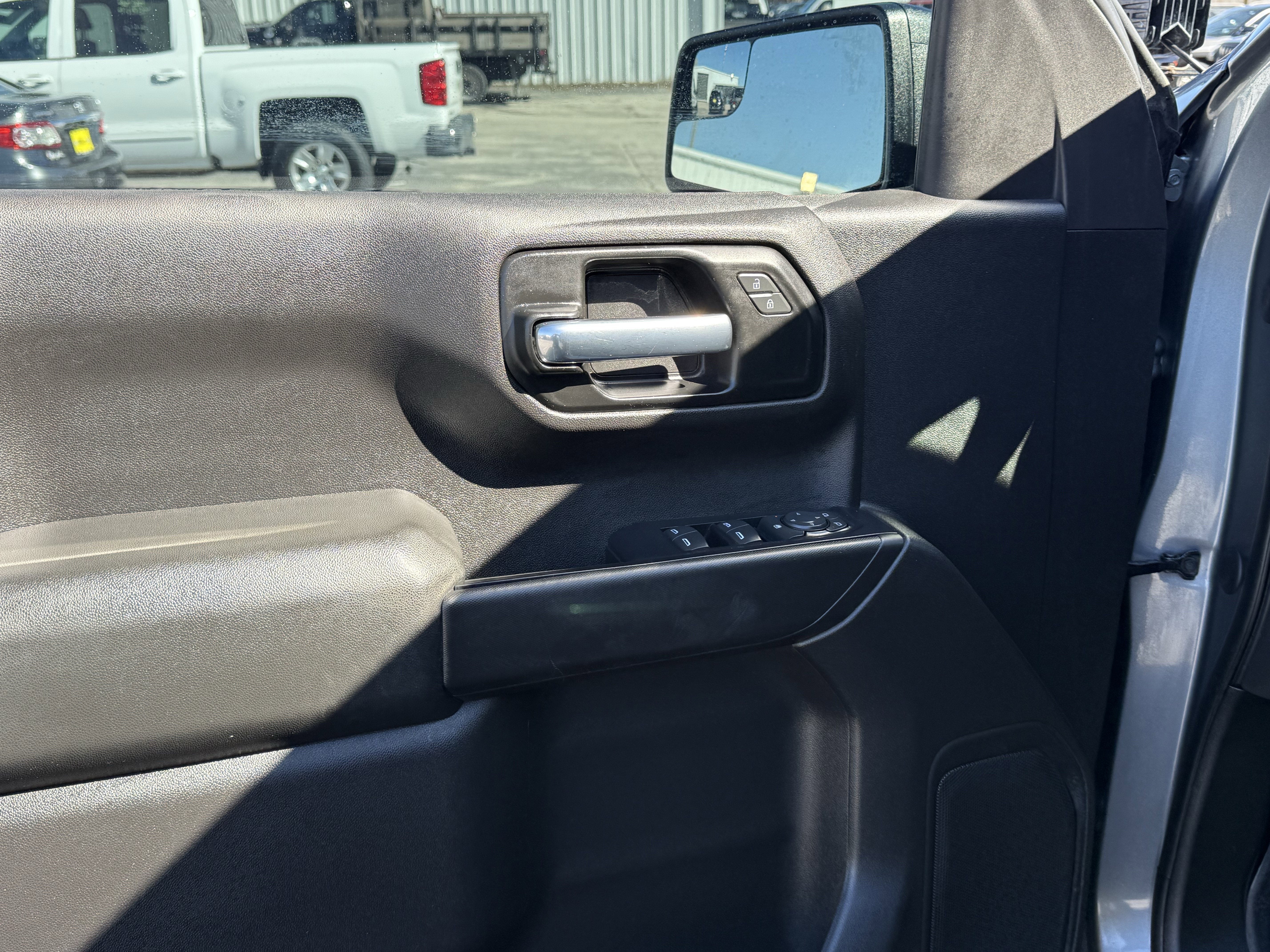 2020 Chevrolet Silverado 1500 4WD Crew Cab Short Bed Custom Trail Boss