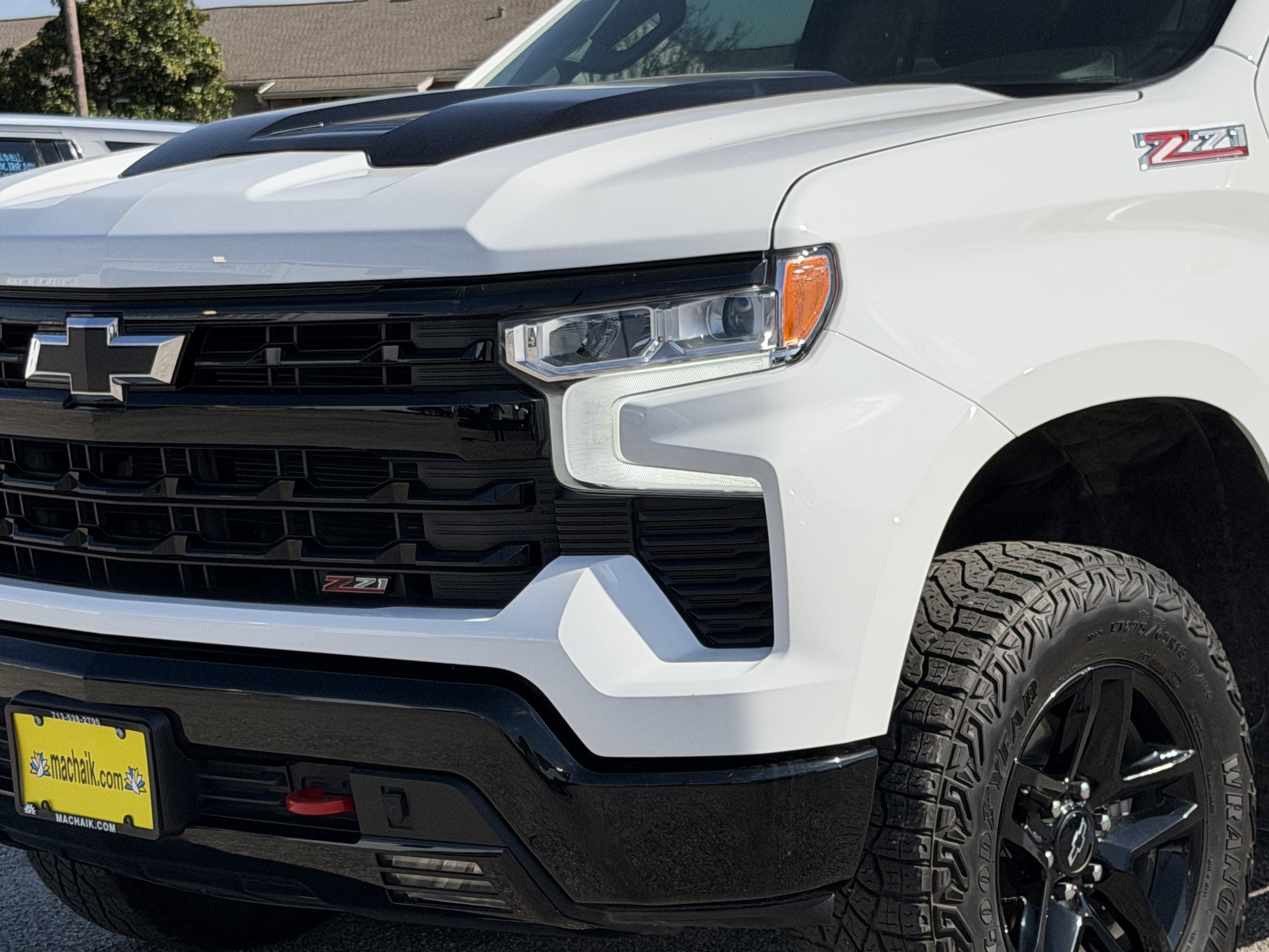 2023 Chevrolet Silverado 1500 4WD Crew Cab Standard Bed LT Trail Boss