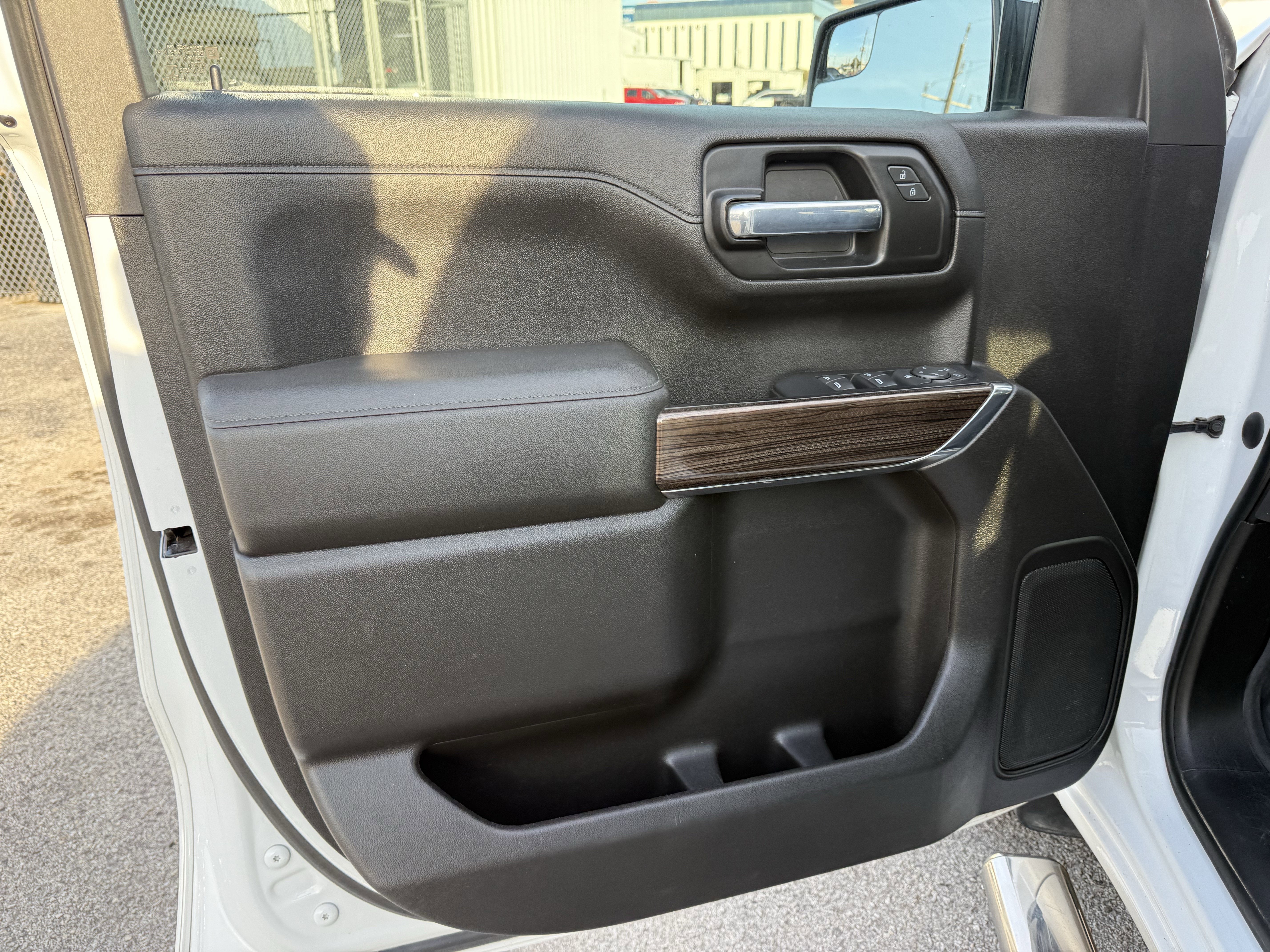 2021 Chevrolet Silverado 1500 4WD Crew Cab Short Bed LT