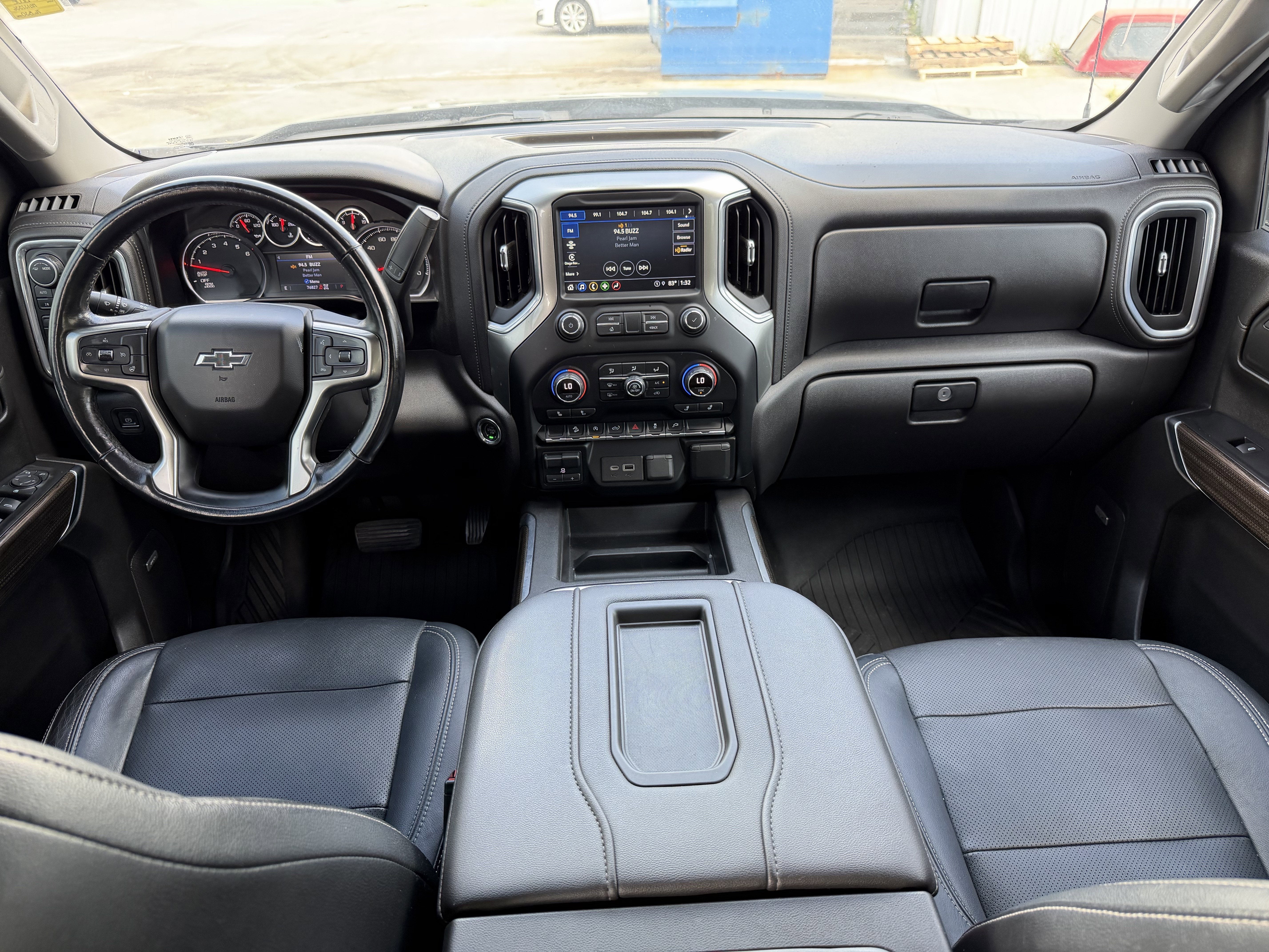 2021 Chevrolet Silverado 1500 4WD Crew Cab Short Bed RST