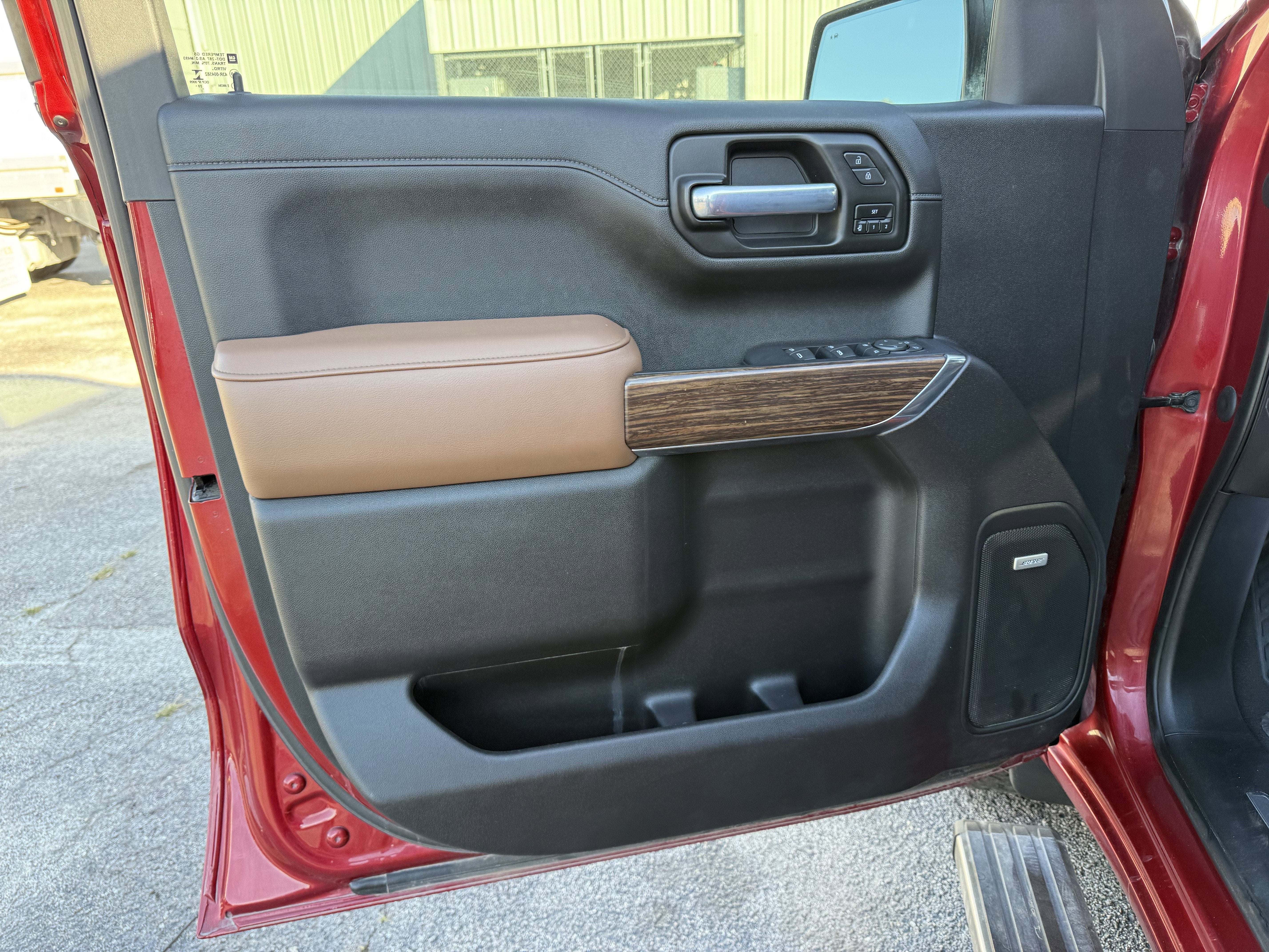 2021 Chevrolet Silverado 1500 4WD Crew Cab Short Bed High Country