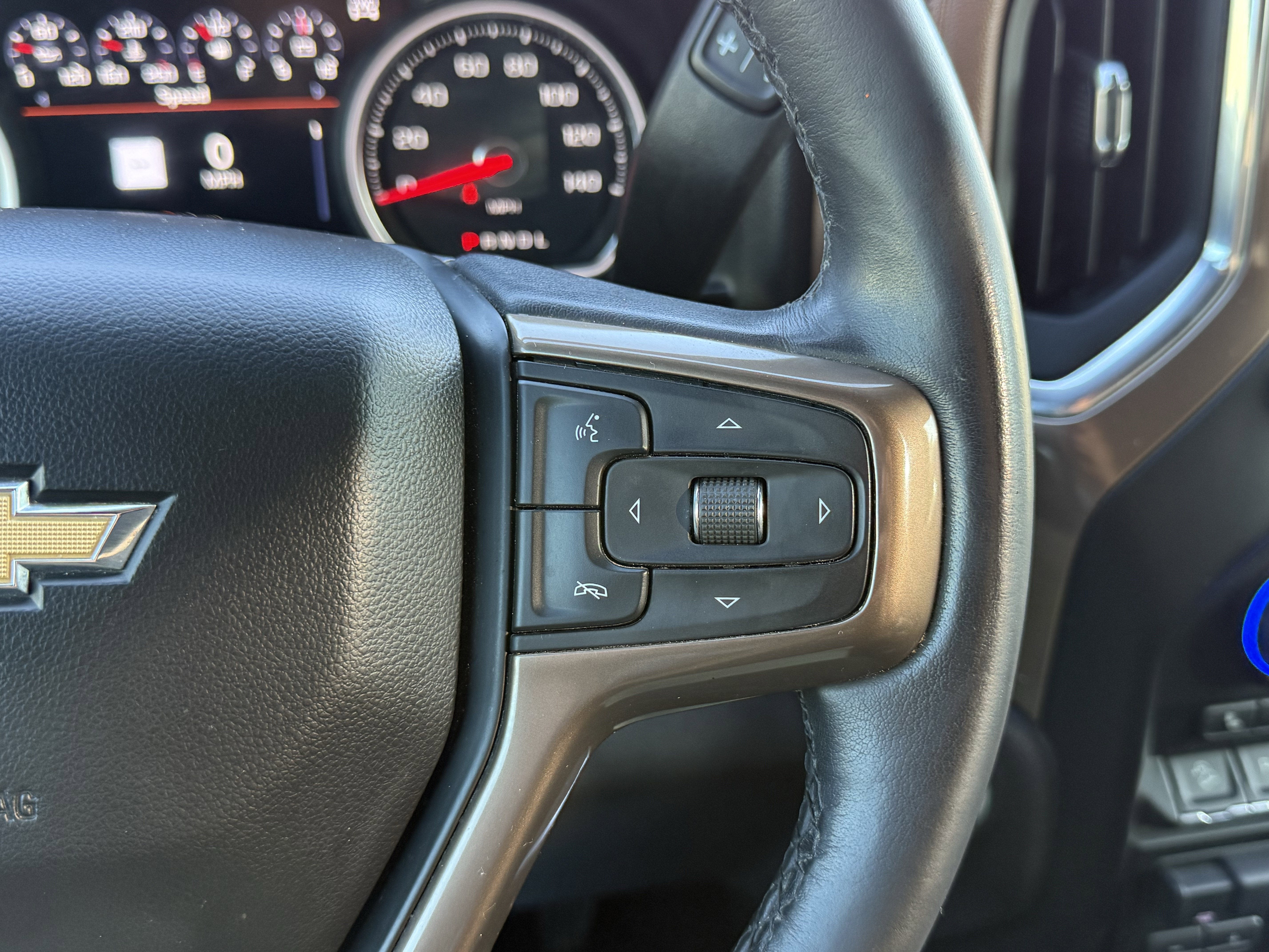 2021 Chevrolet Silverado 1500 4WD Crew Cab Short Bed High Country