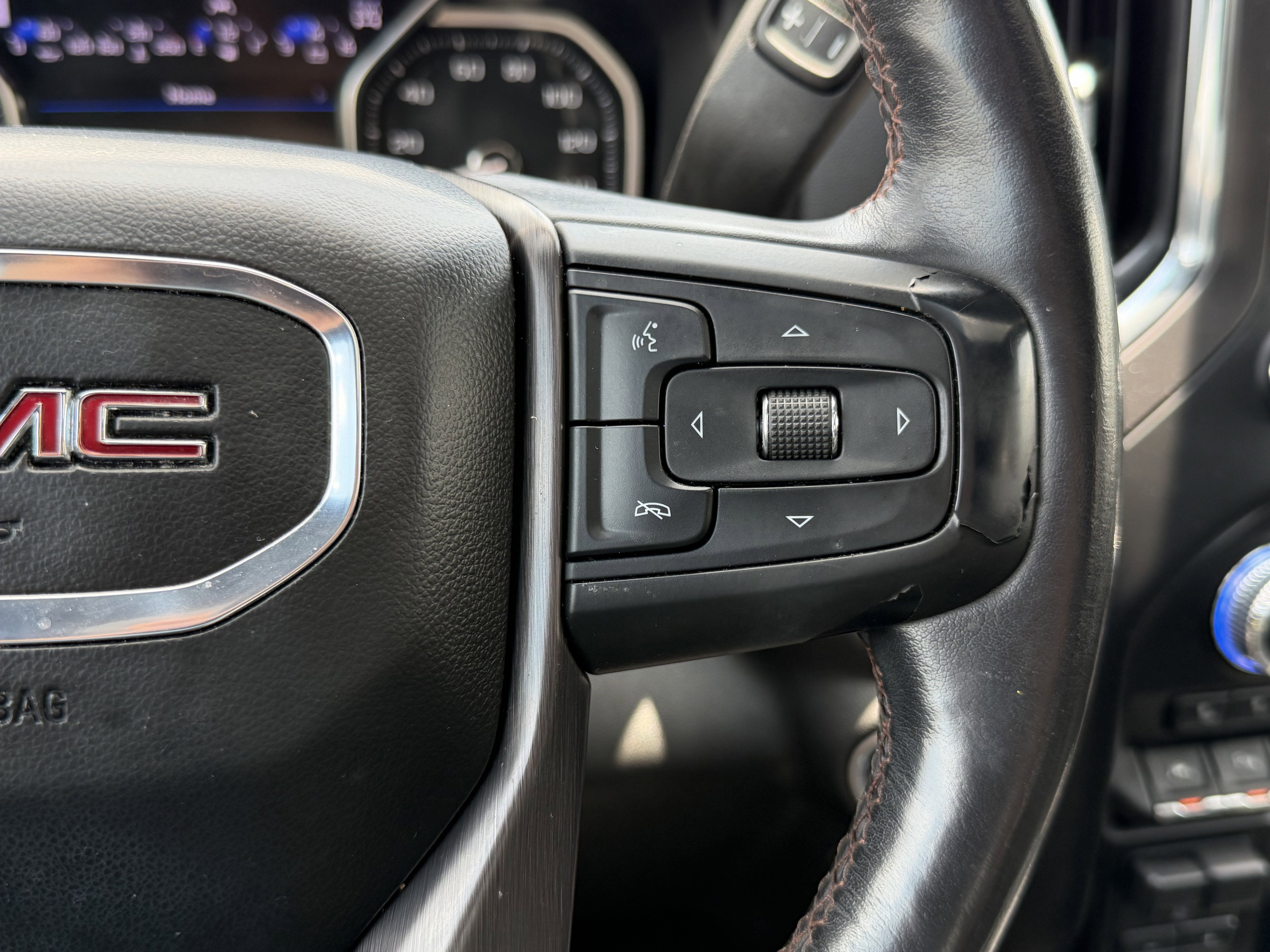 2020 GMC Sierra 1500 4WD Crew Cab Short Box AT4