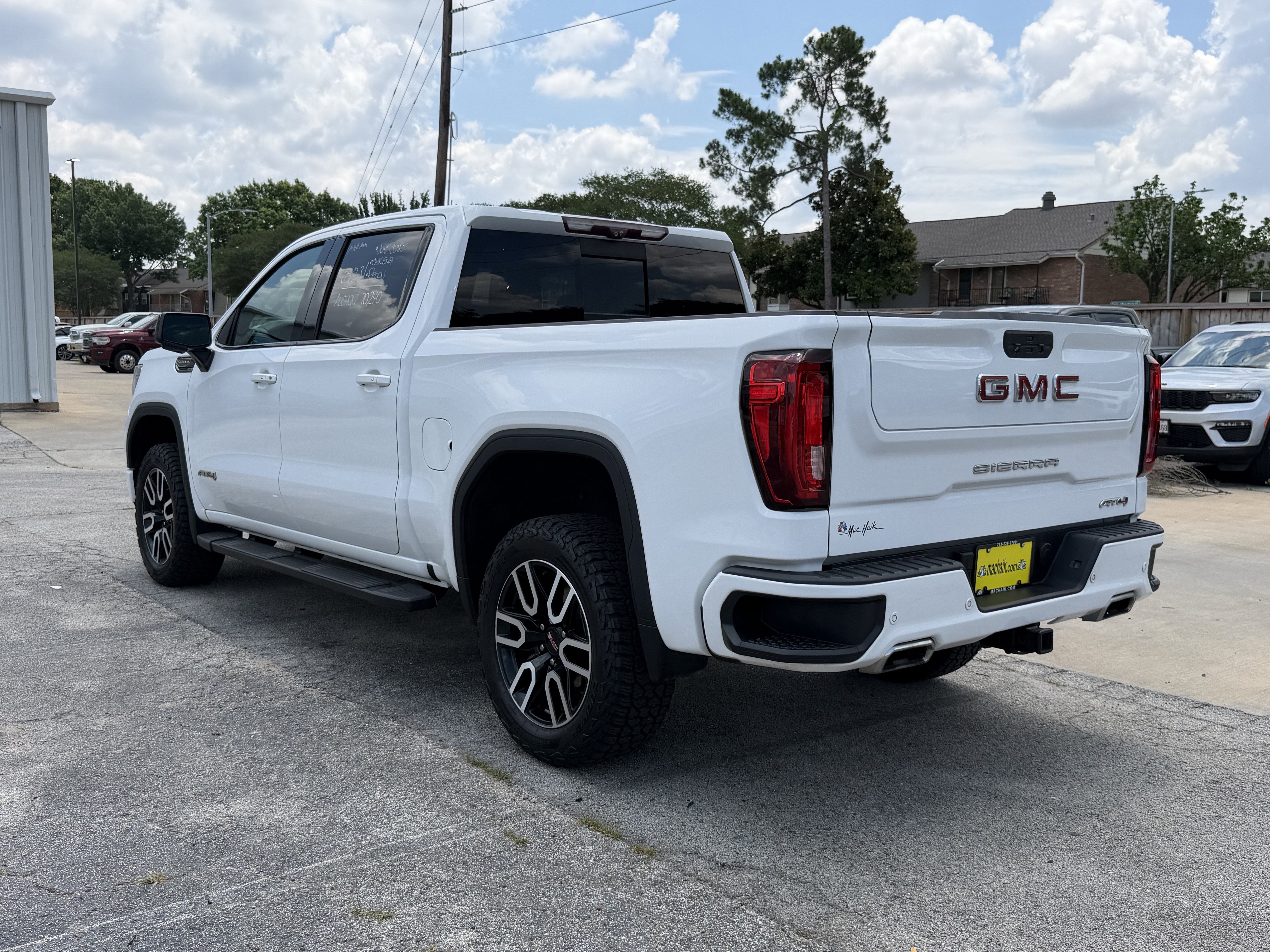 2020 GMC Sierra 1500 4WD Crew Cab Short Box AT4