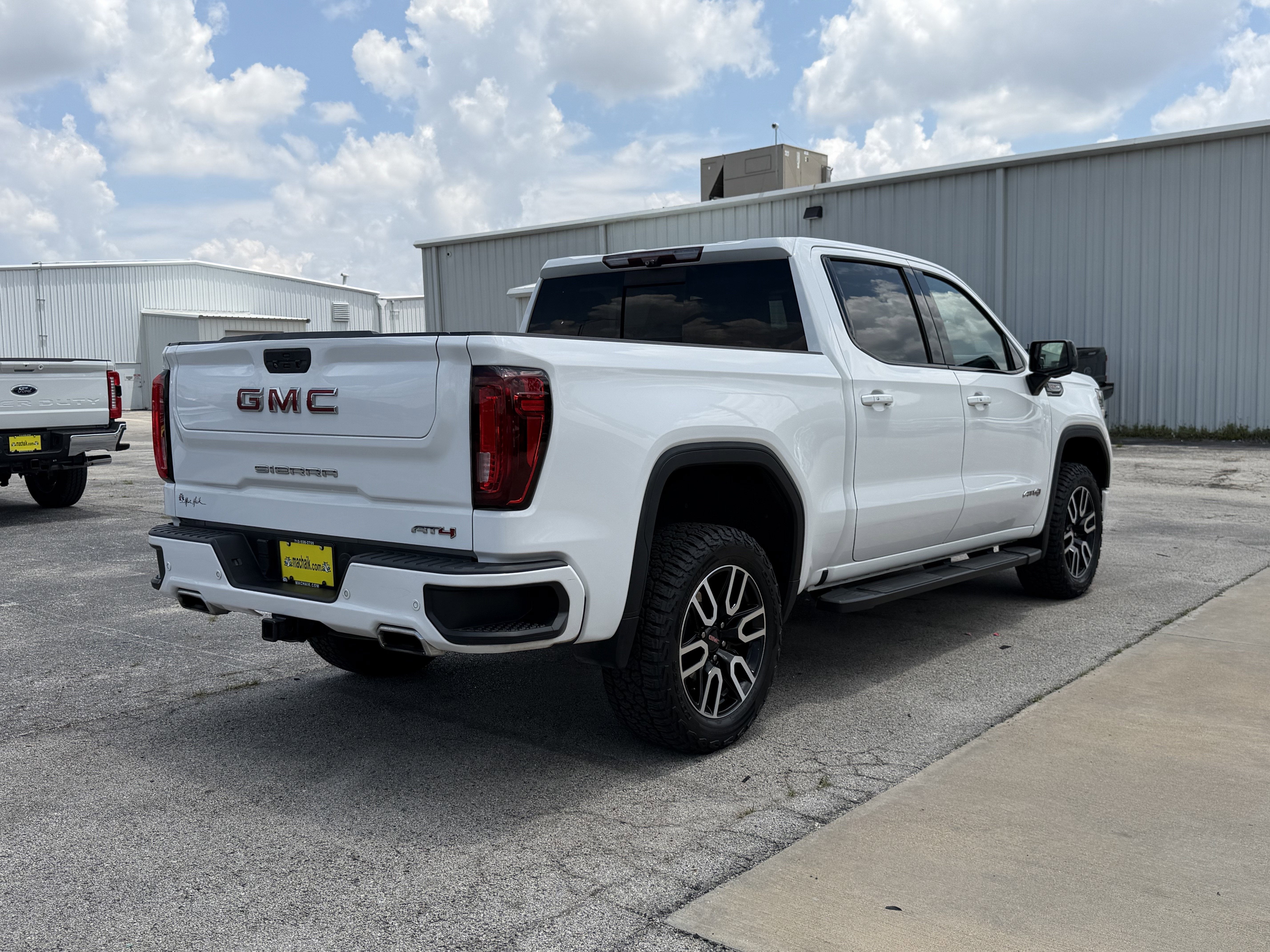 2020 GMC Sierra 1500 4WD Crew Cab Short Box AT4