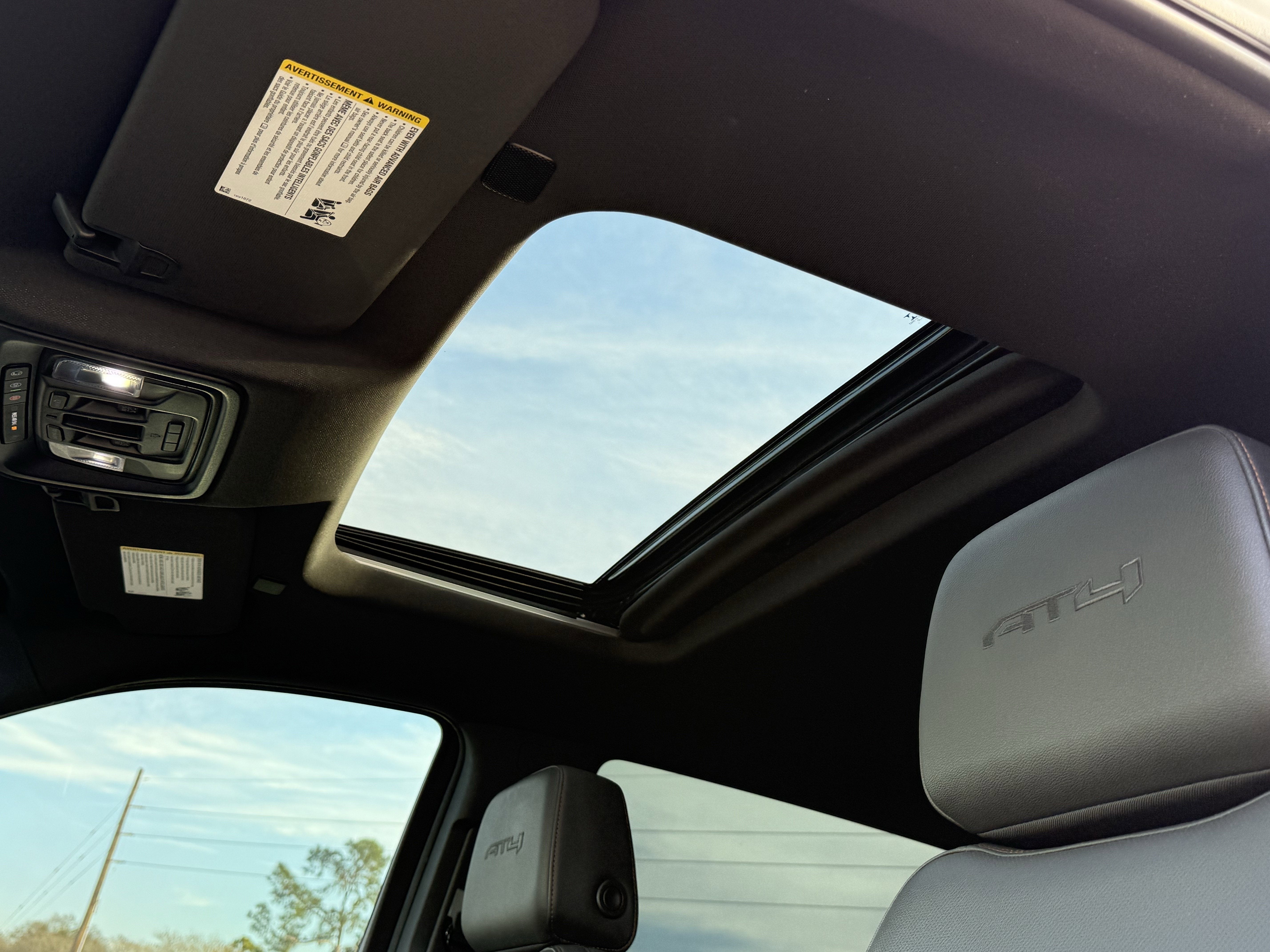 2022 GMC Sierra 1500 4WD Crew Cab Short Box AT4