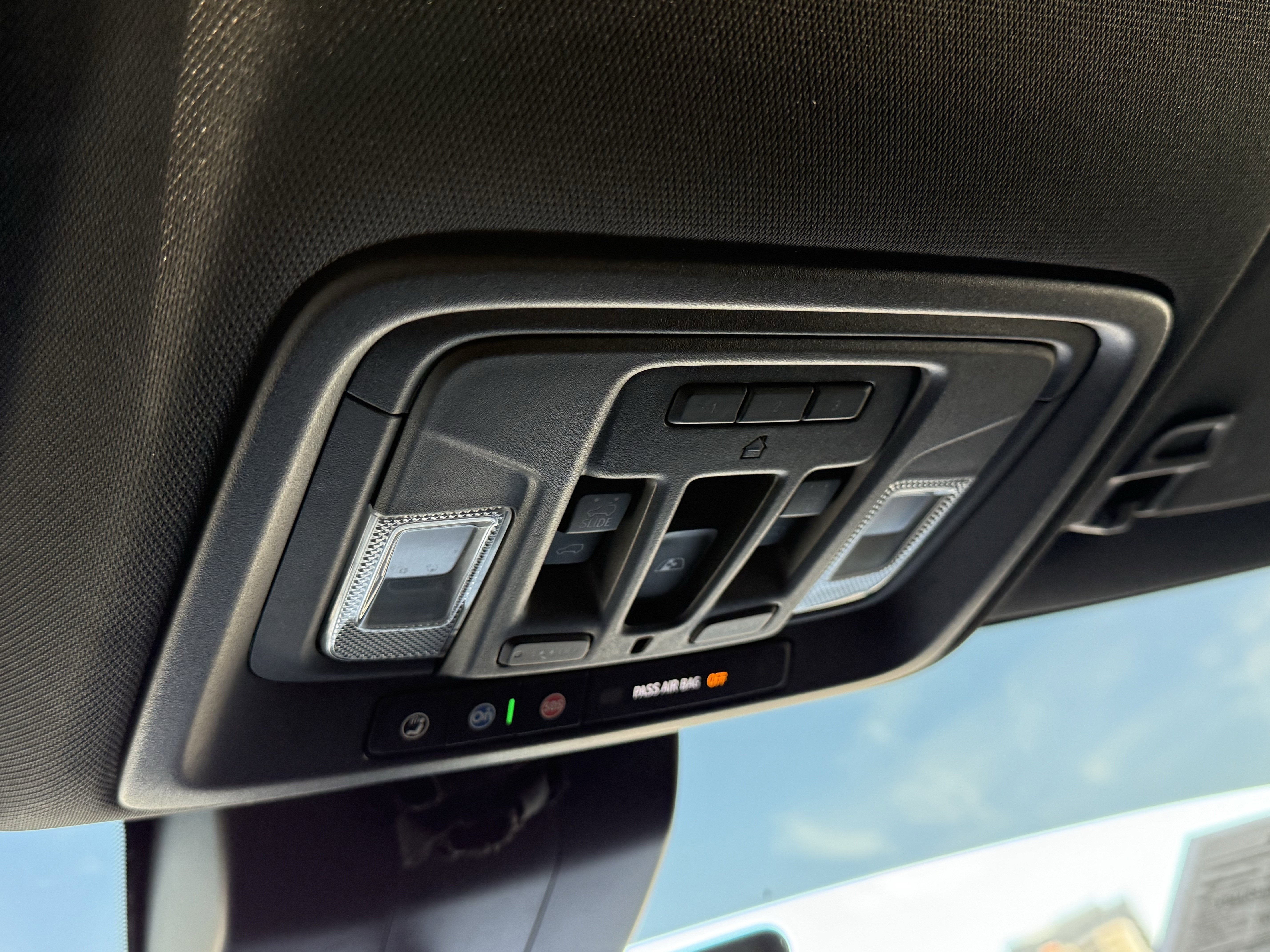 2022 GMC Sierra 1500 4WD Crew Cab Short Box AT4