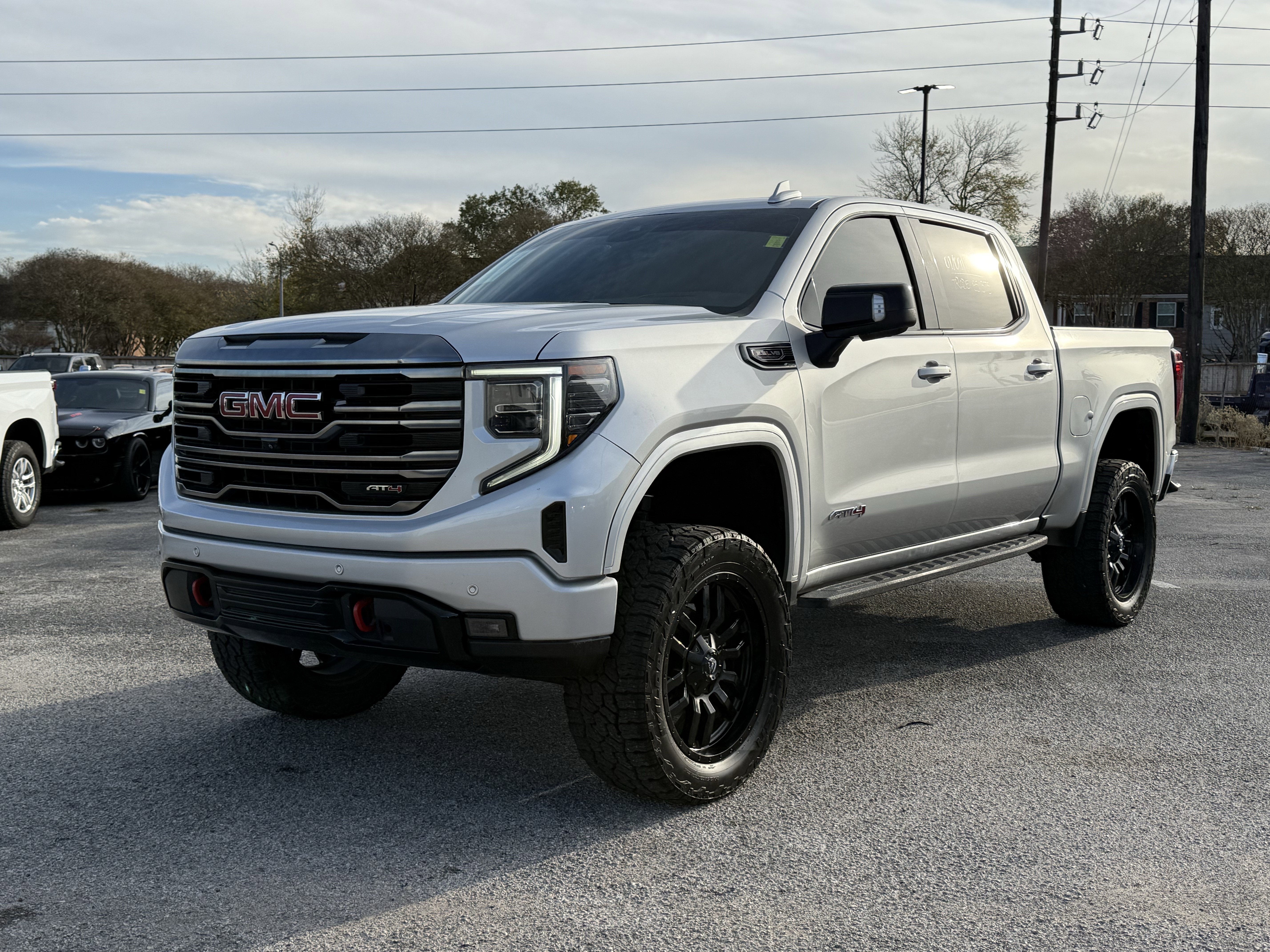 2022 GMC Sierra 1500 4WD Crew Cab Short Box AT4